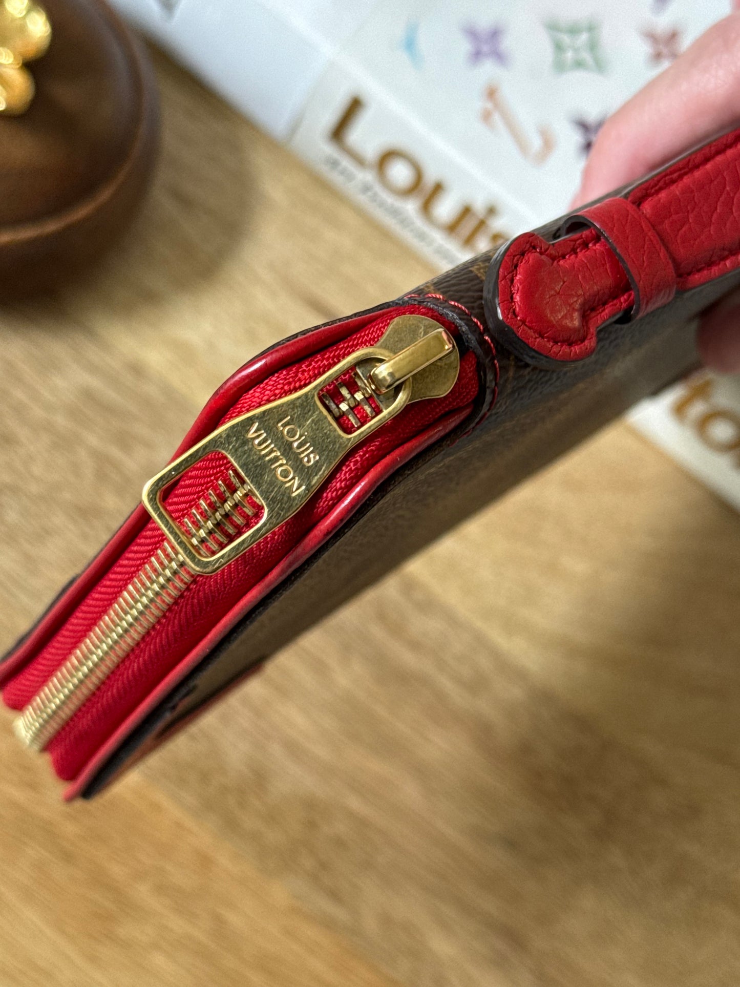 LV Daily Organizer Cerise wallet