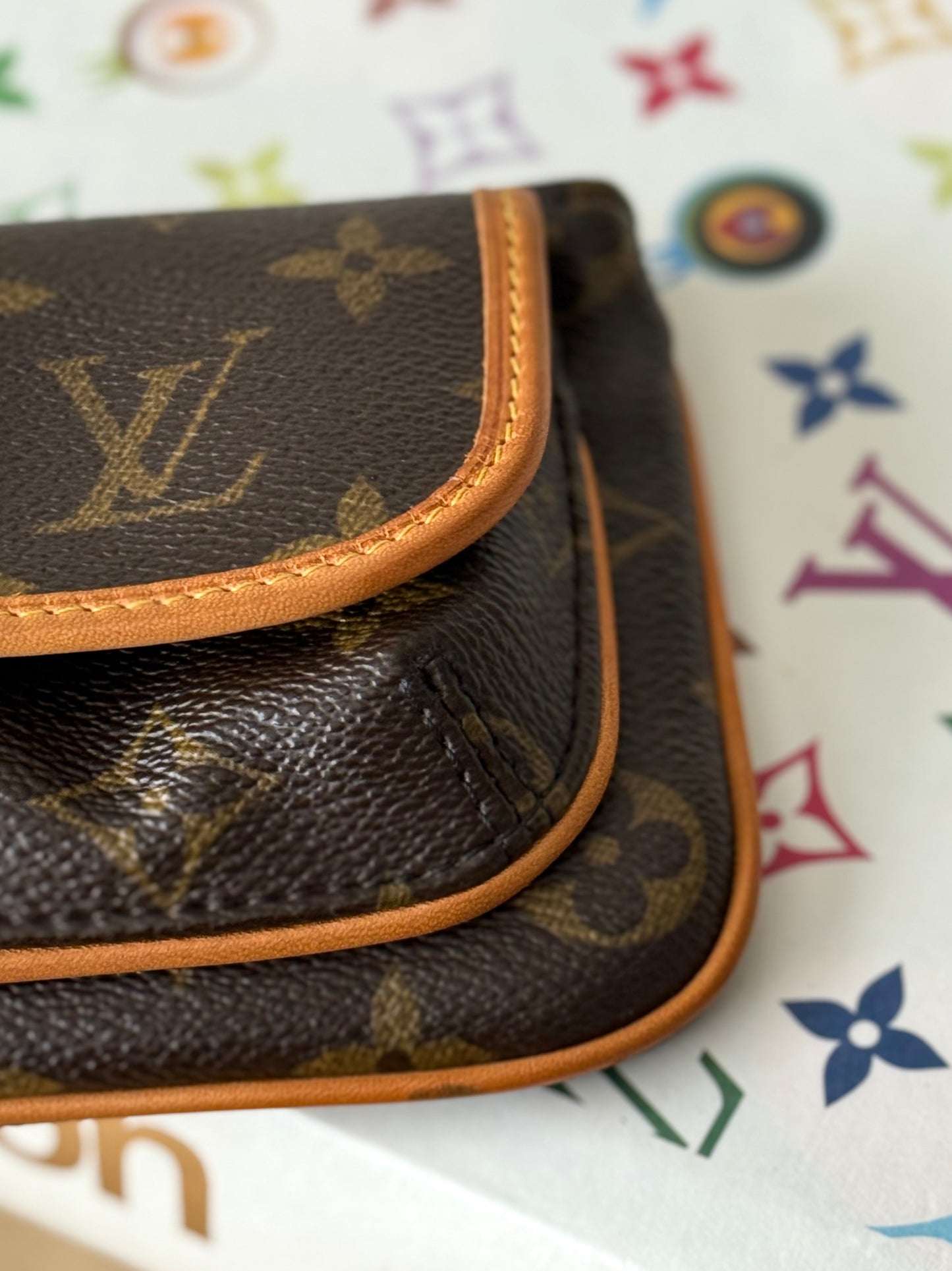 LV Tikal Pochette