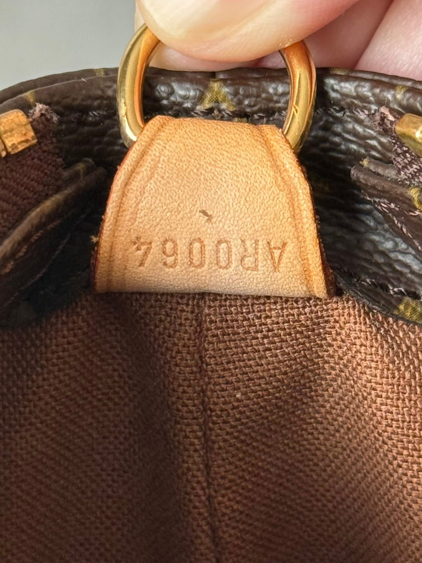 LV Cabas Mezzo