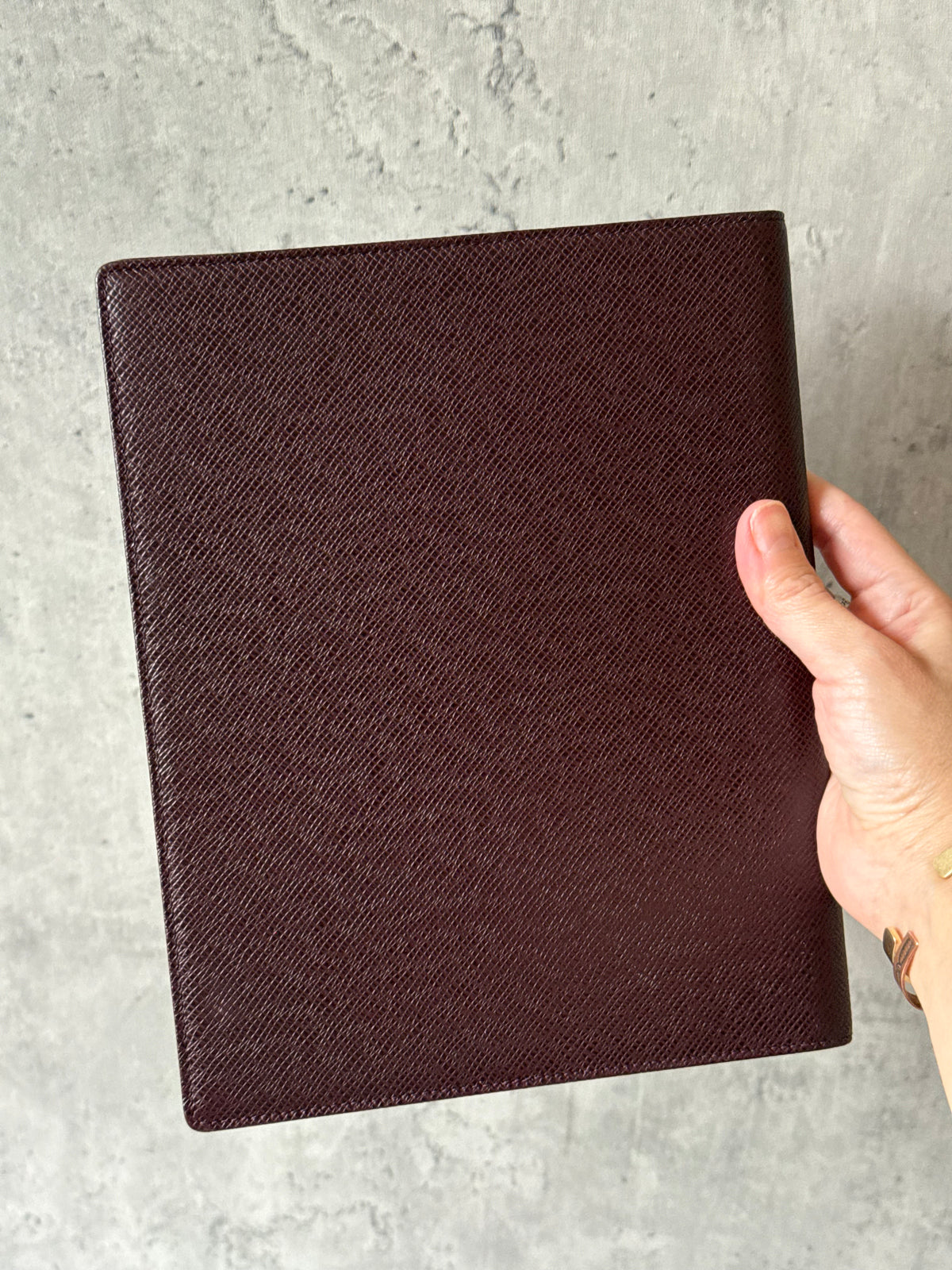 LV Desk Agenda Taiga Mahogany