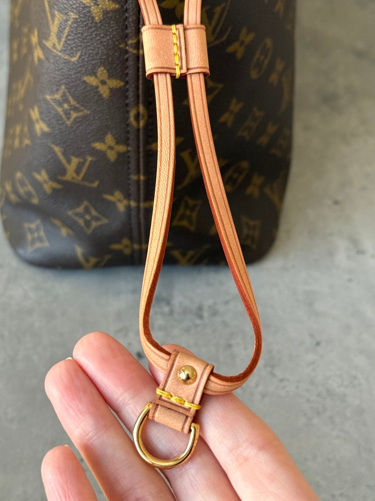 LV Neverfull MM Beige