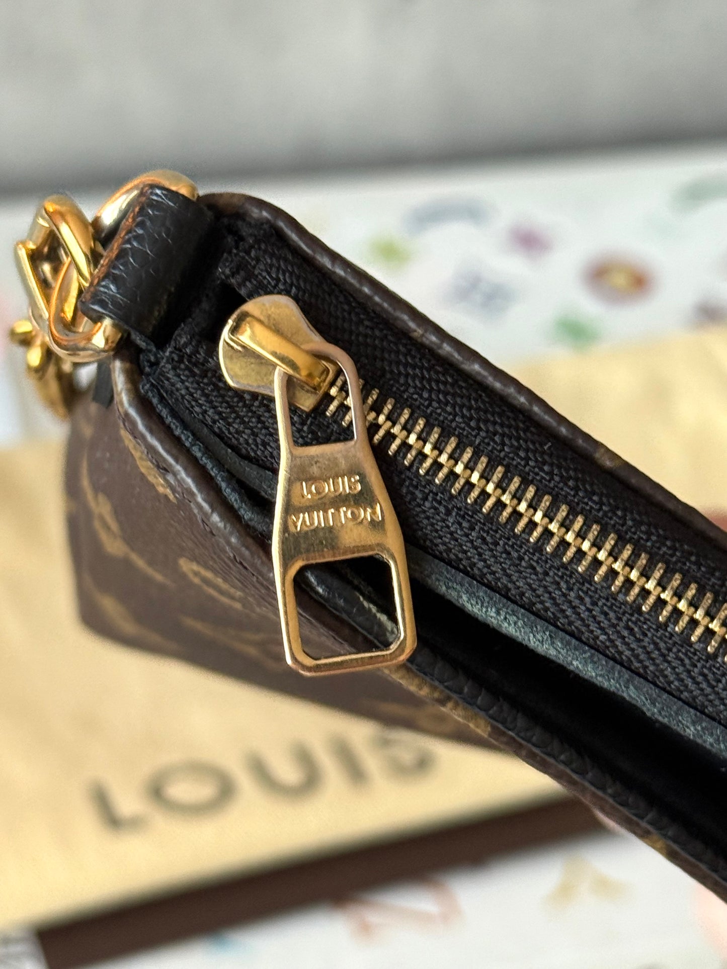 LV Pallas clutch crossbody noir