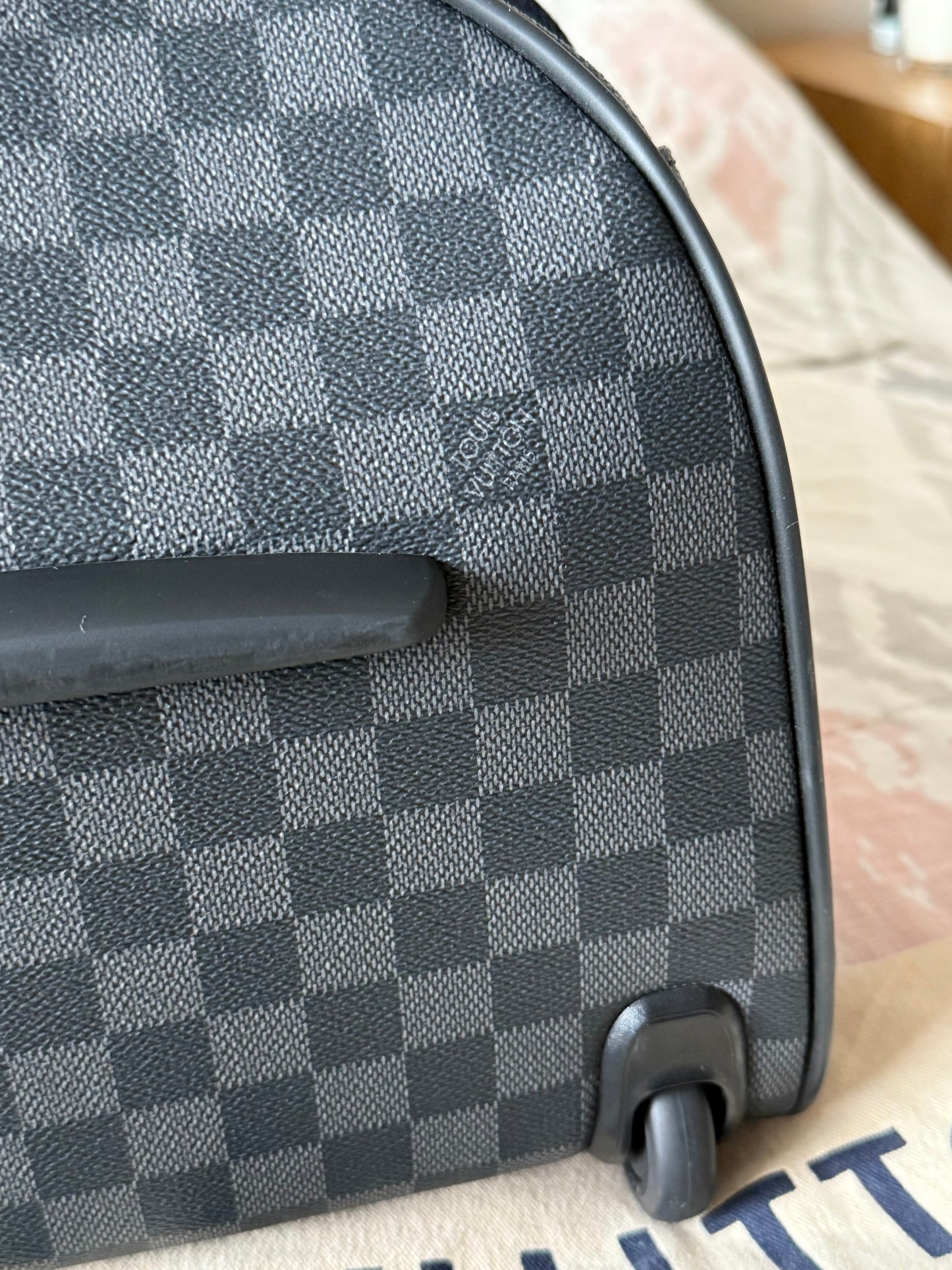 Neo Eole 55 Graphite Rolling bag