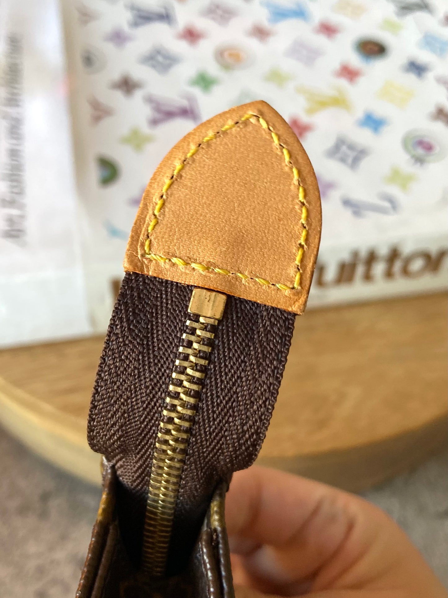 LV Toiletry 15