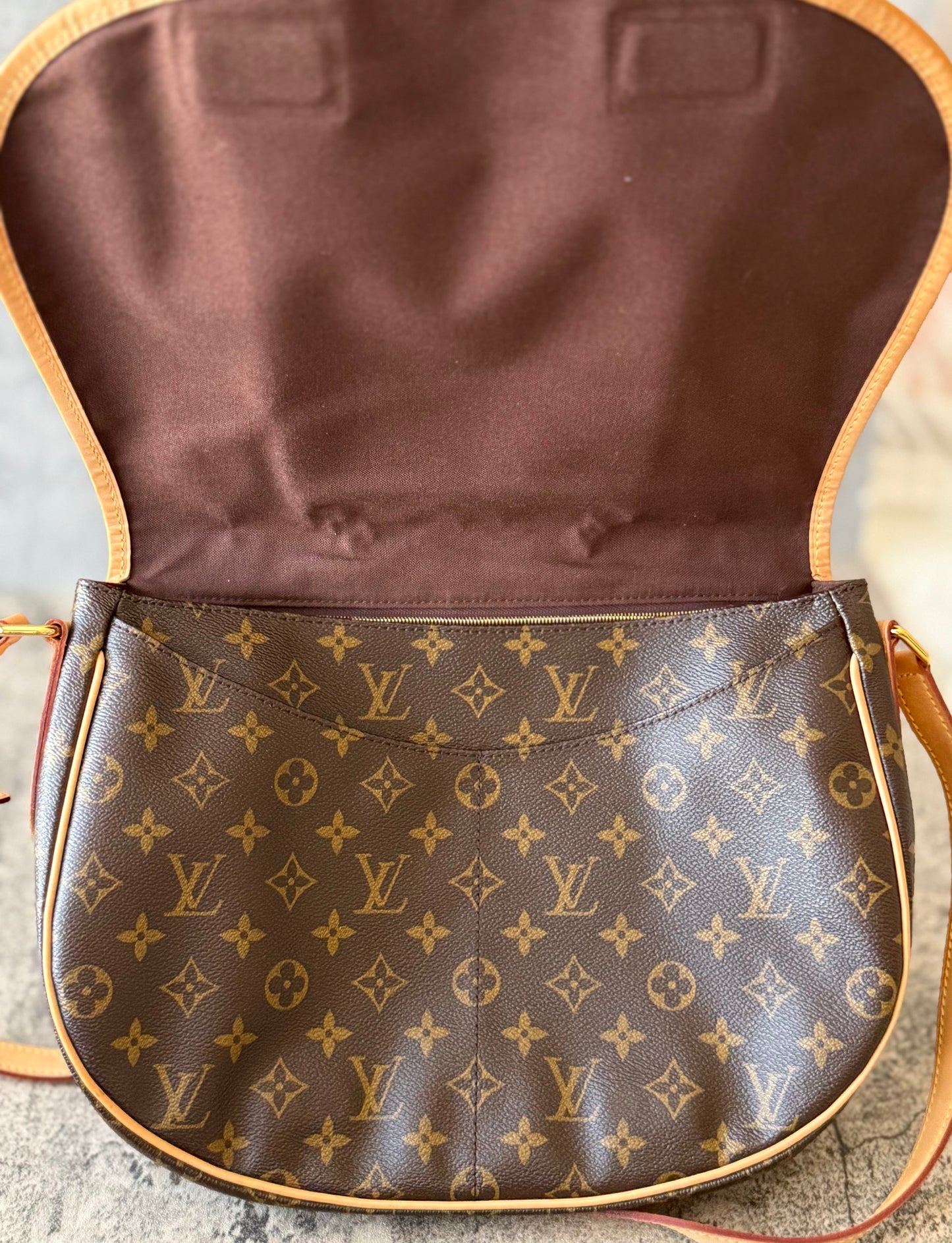 LV Menilmontant MM