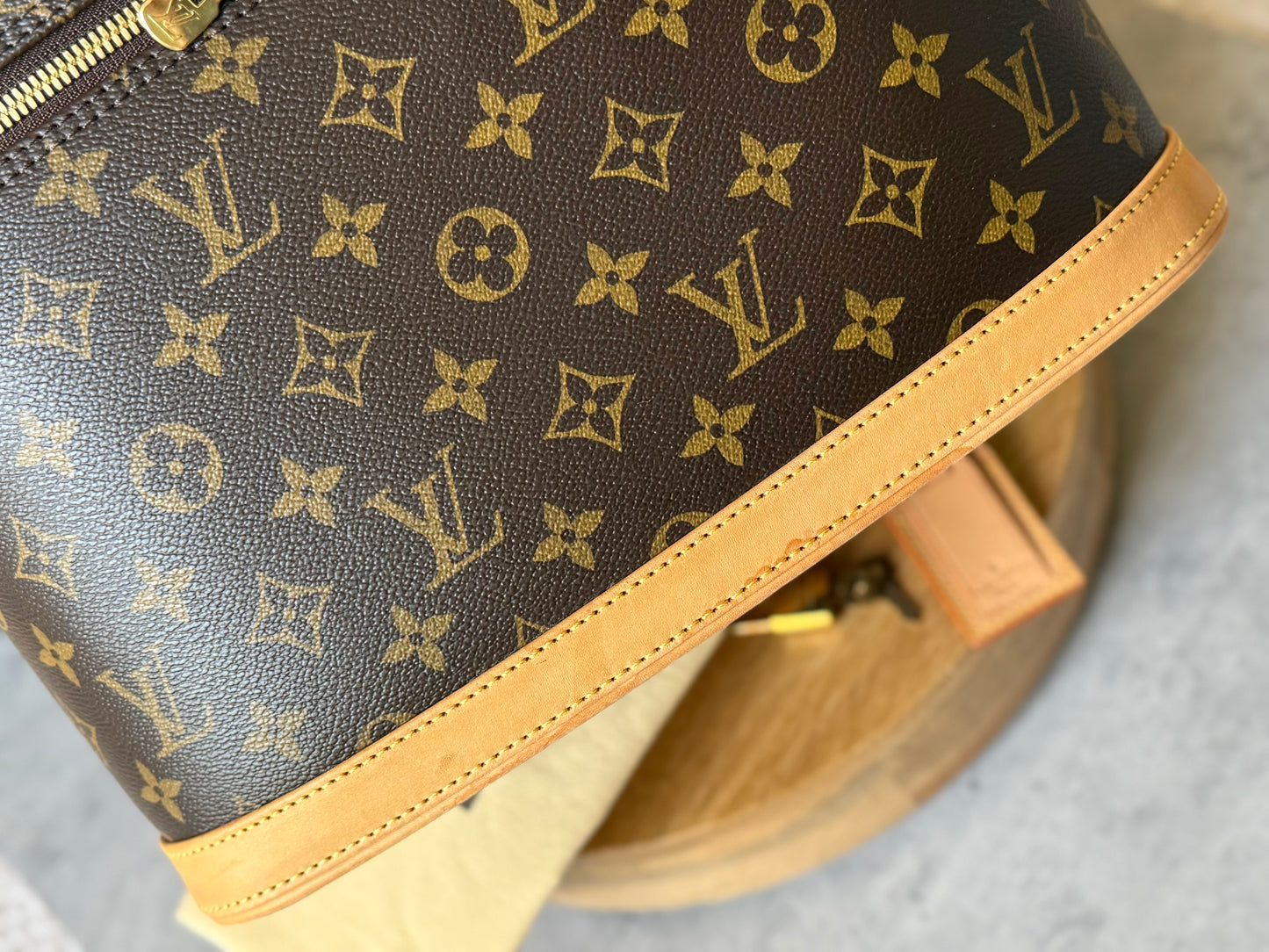LV Nice Vanity Train Case
