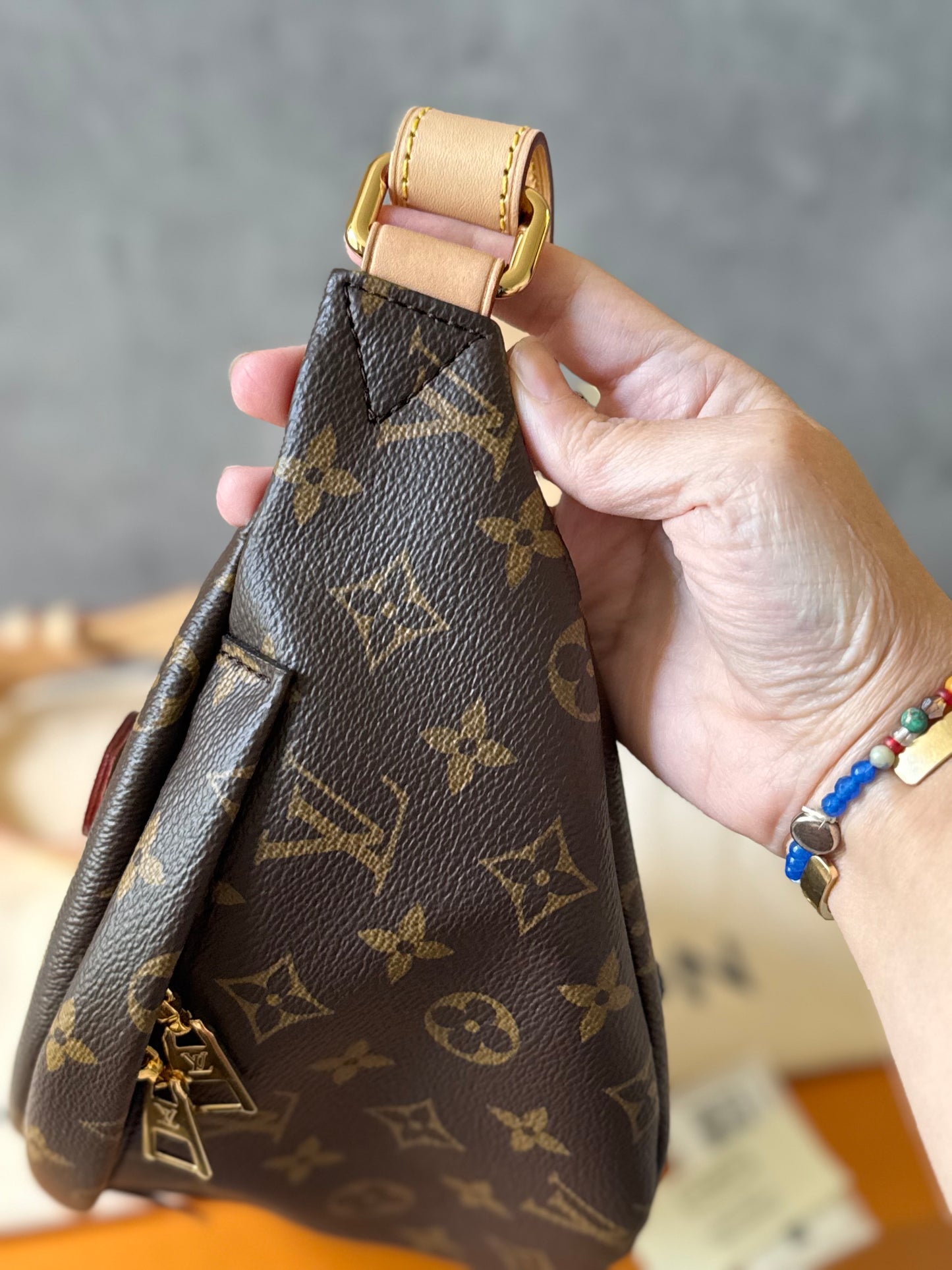 LV Bumbag MM Monogram