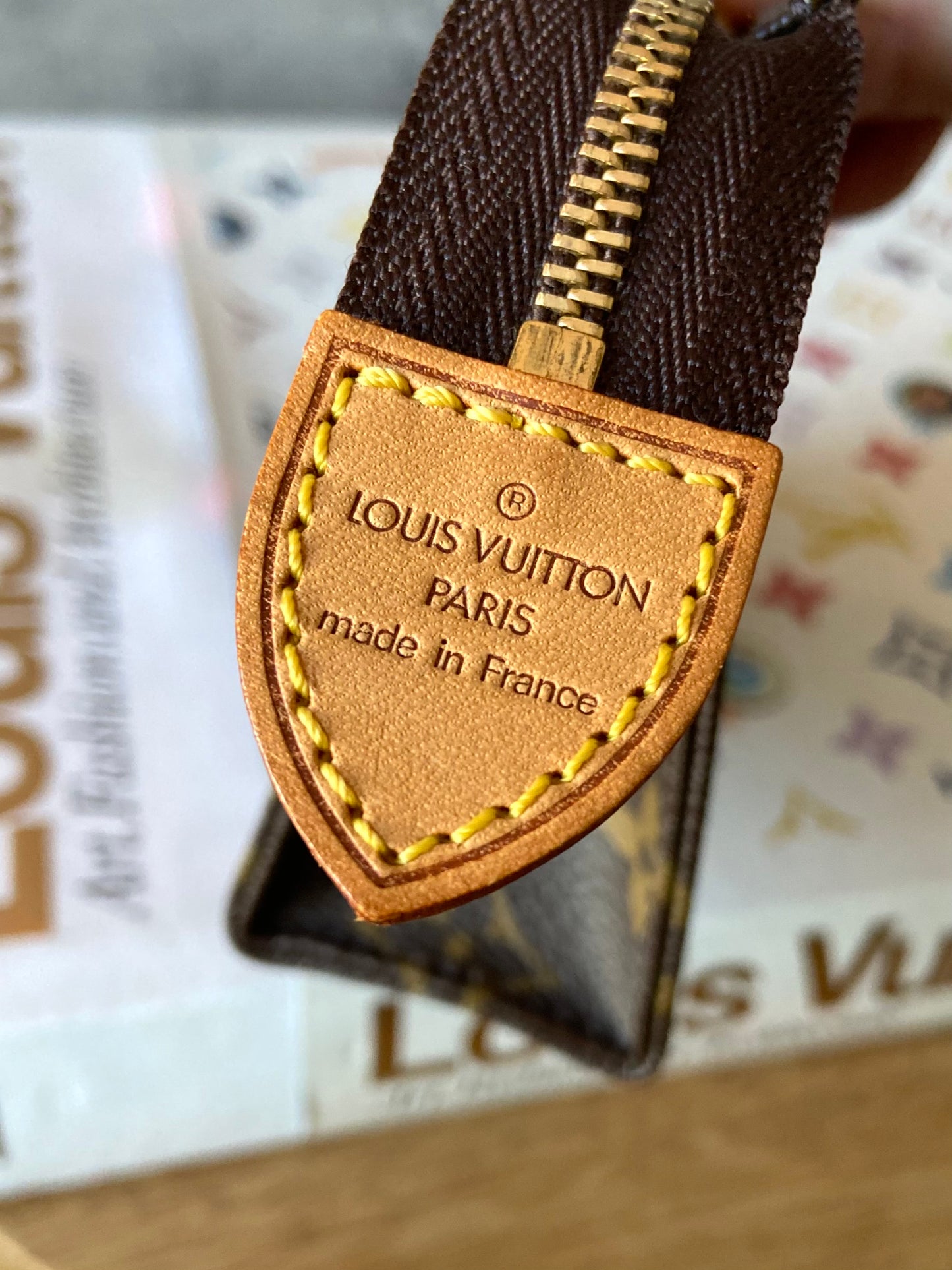 LV Toiletry 15