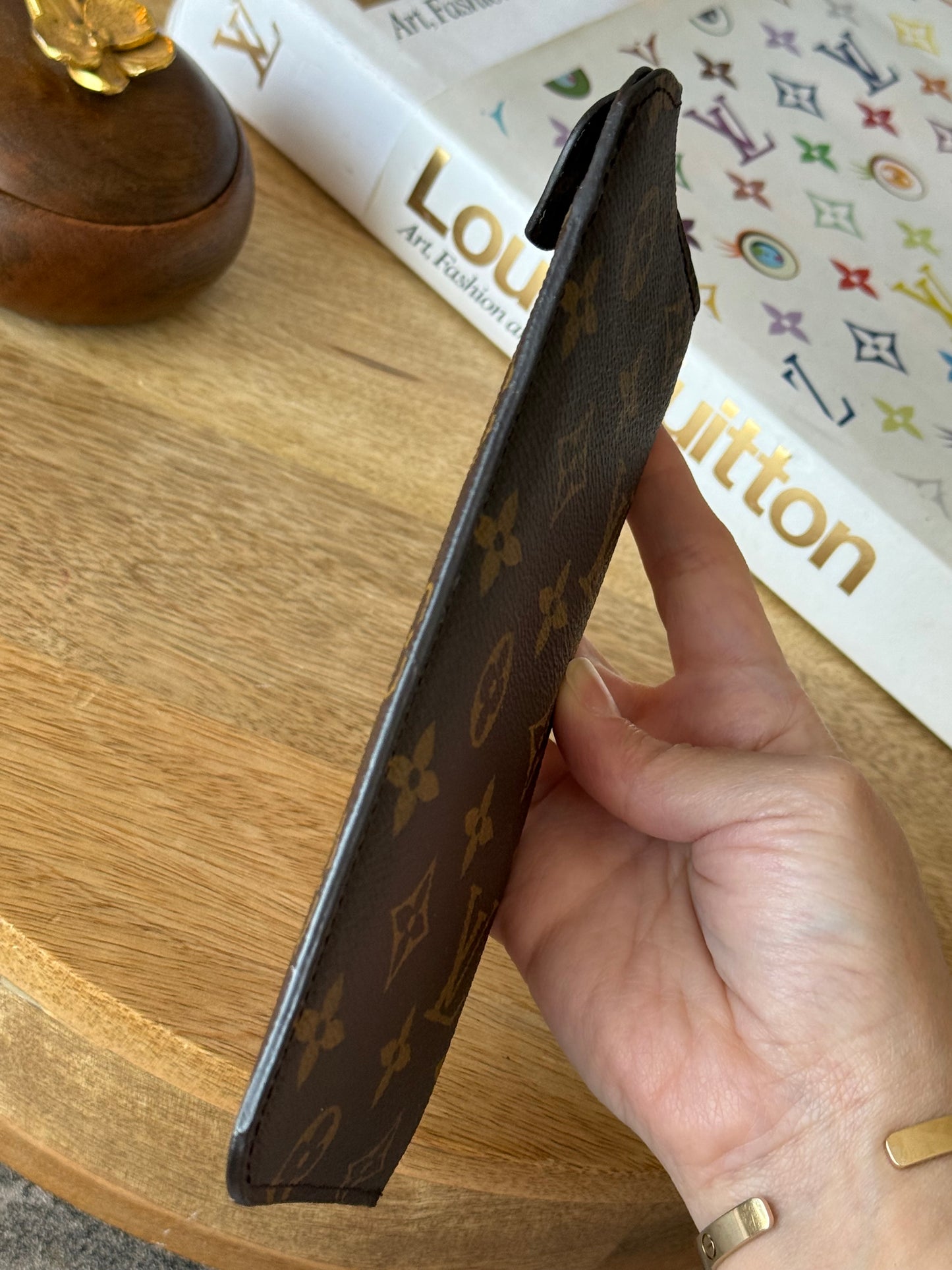 LV Etui MM sunglasses case