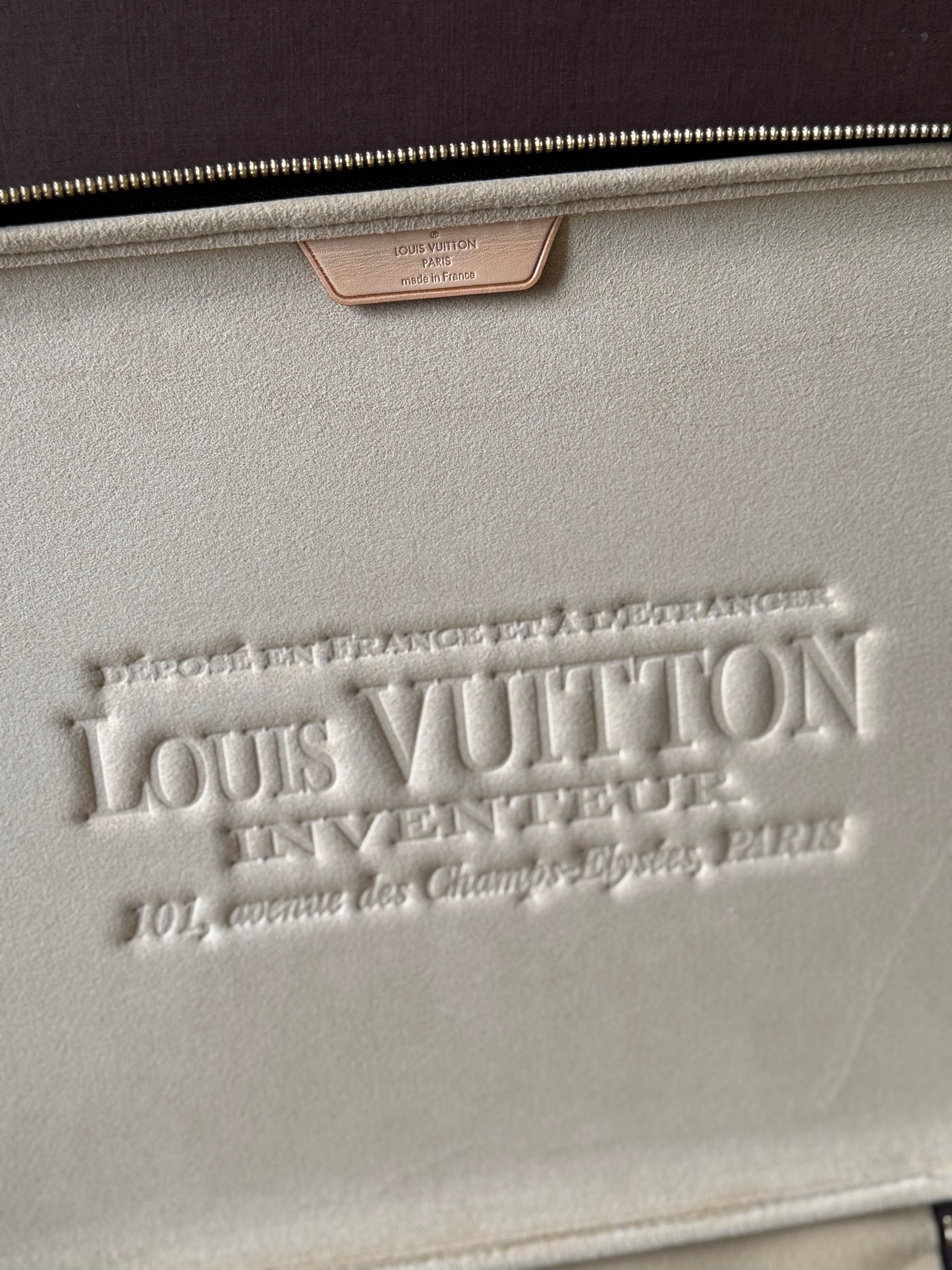 LV Laptop sleeve monogram