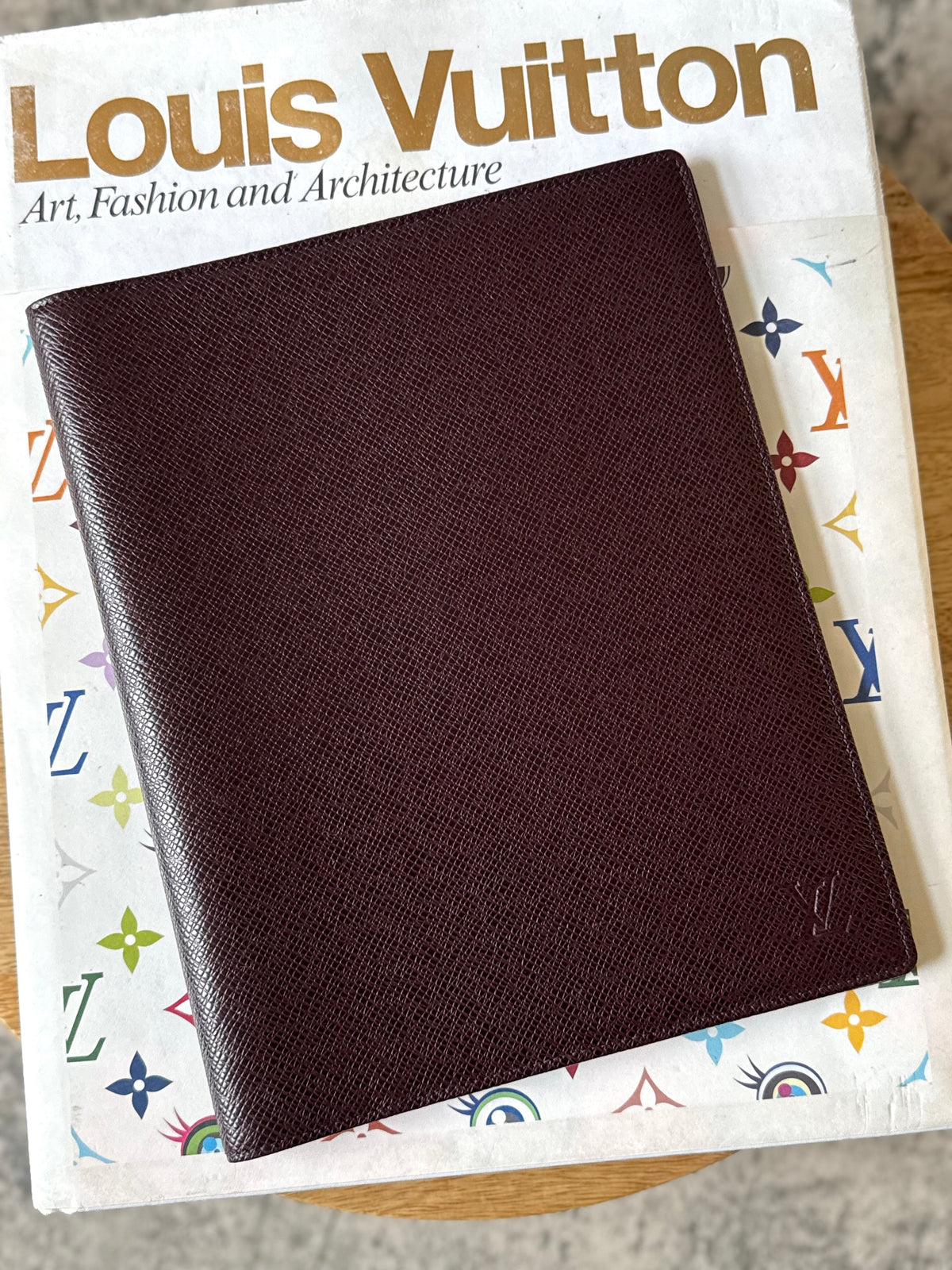 LV Desk Agenda Taiga Mahogany