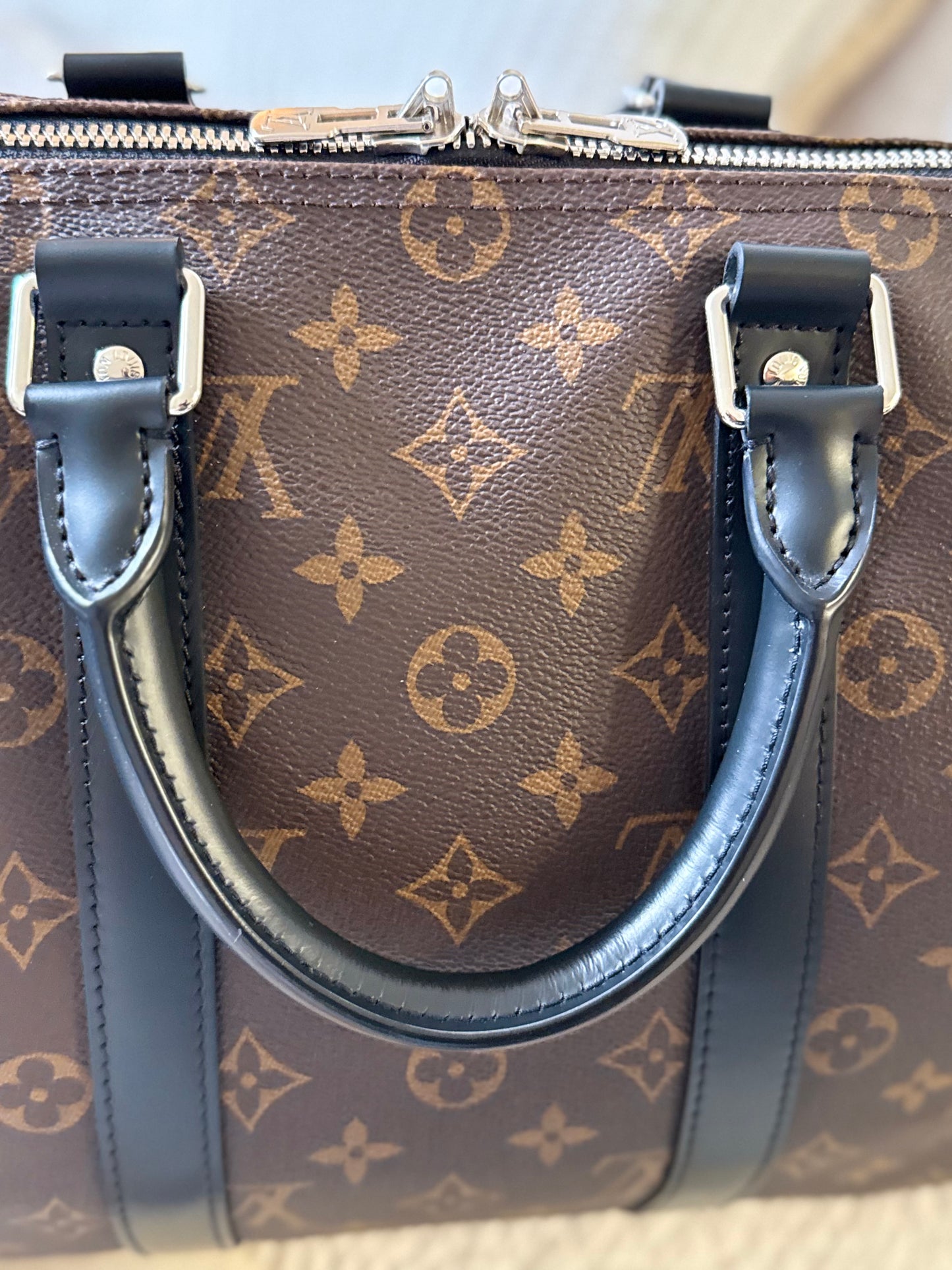 LV Keepall B 45 Macassar