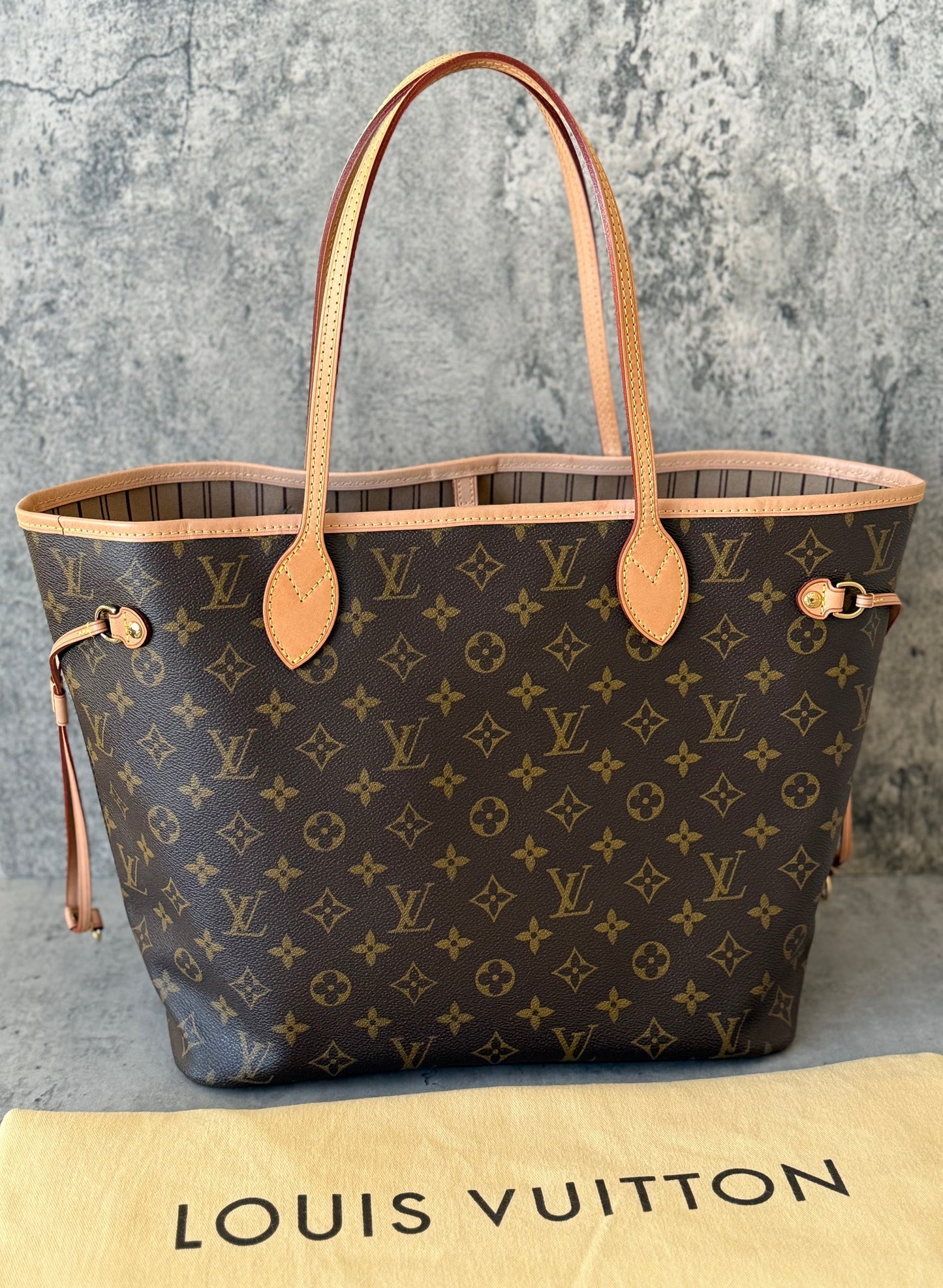 LV Neverfull MM Beige