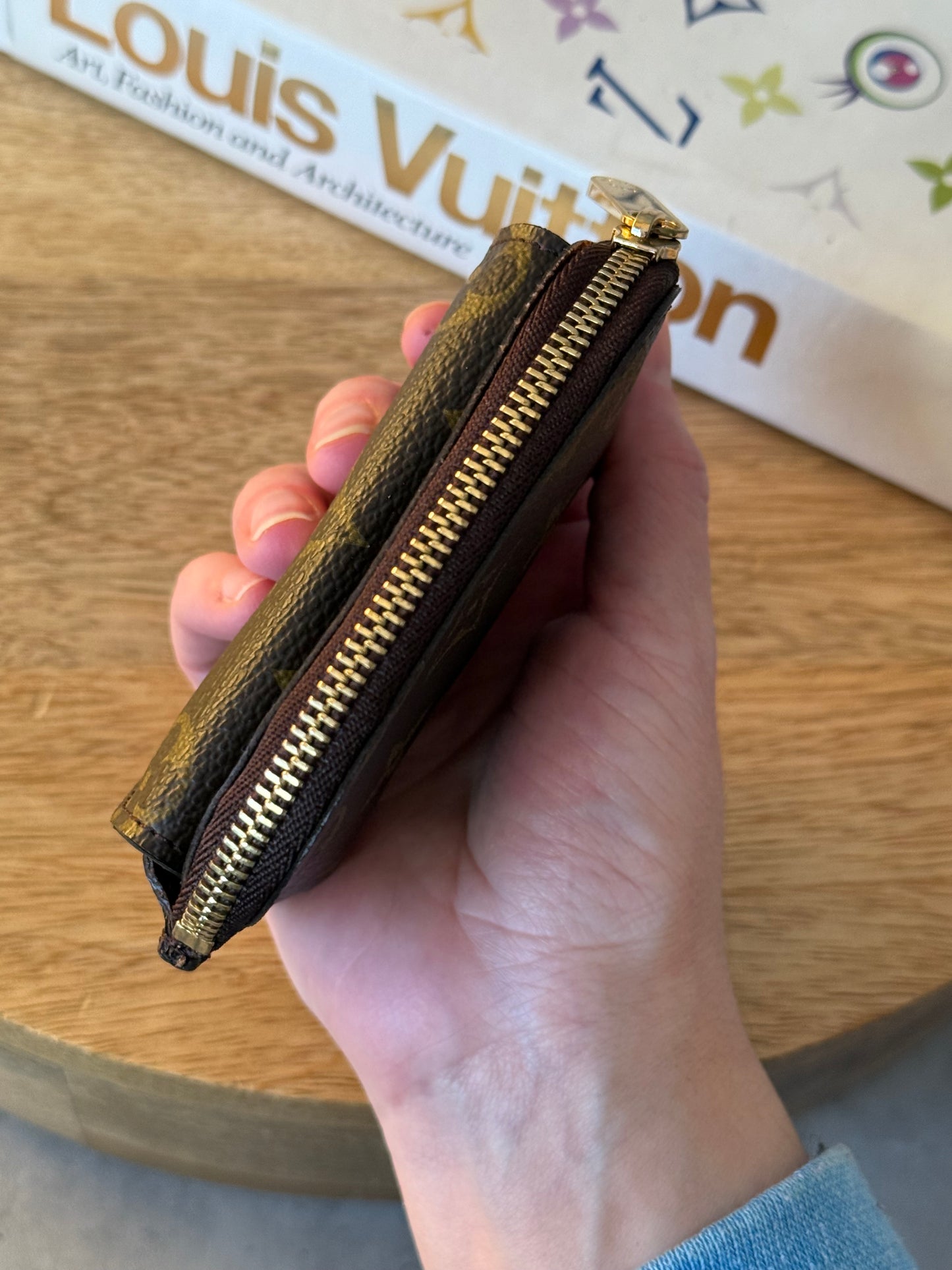 LV Schilling Pouch