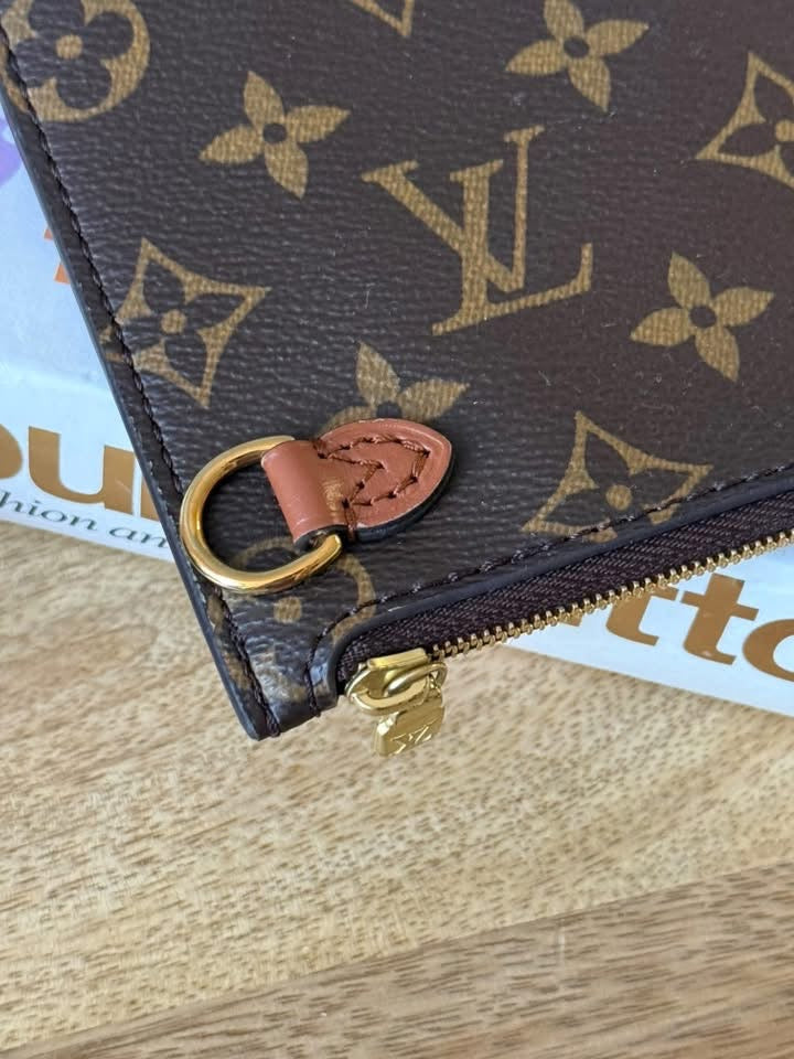 LV Loop Hobo GM Pouch