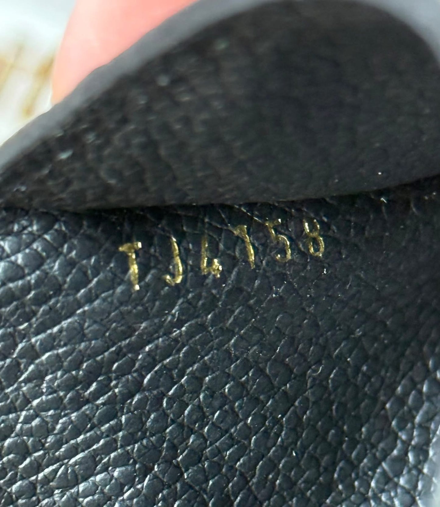 LV Key Pouch Empreinte in Noir