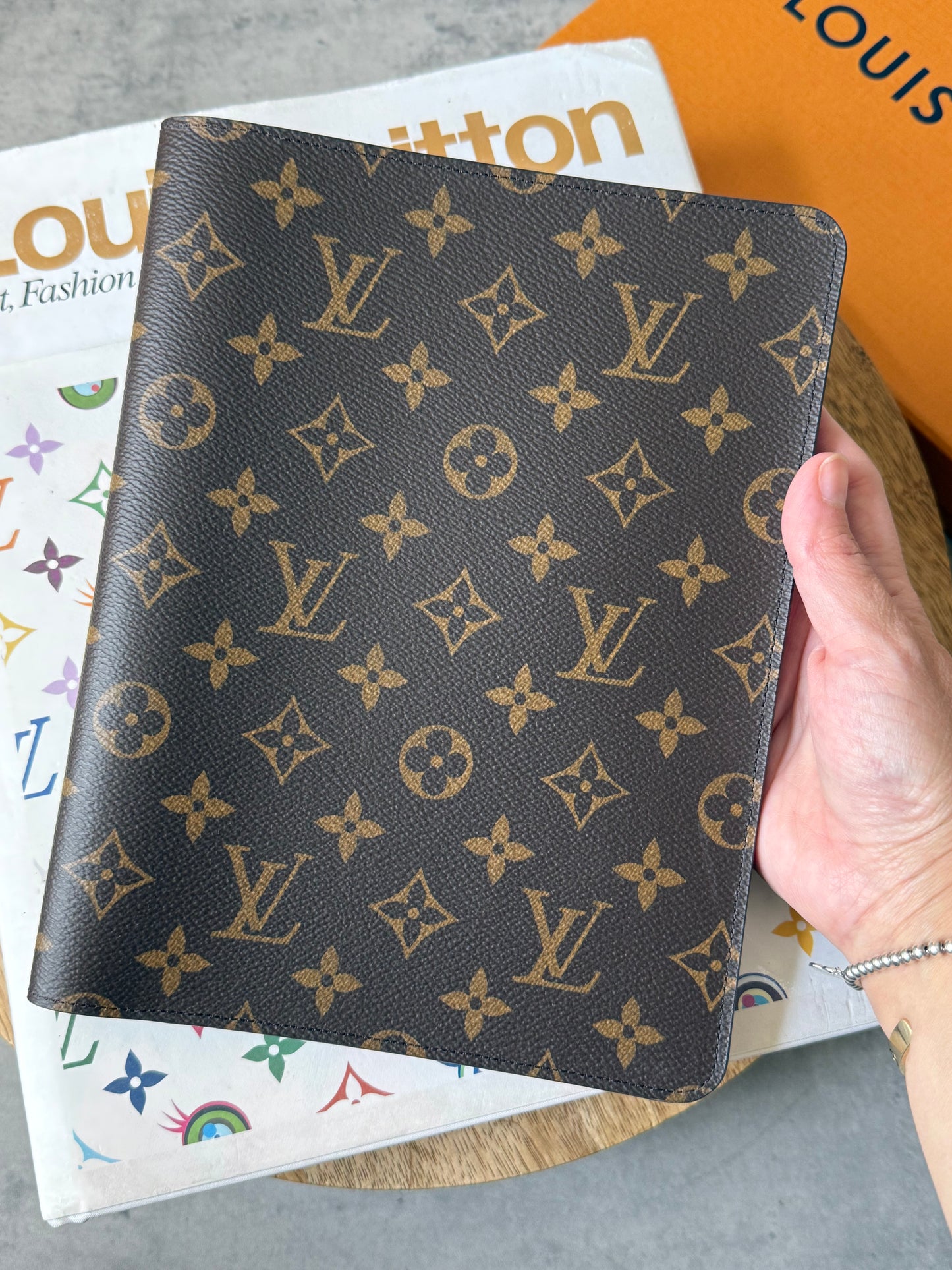 LV Desk Agenda Monogram