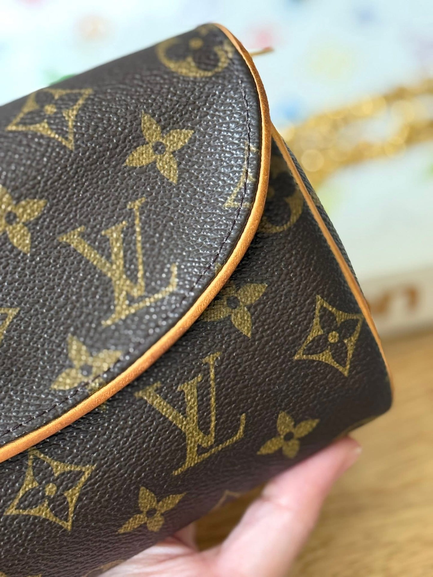 LV Friendly Pochette