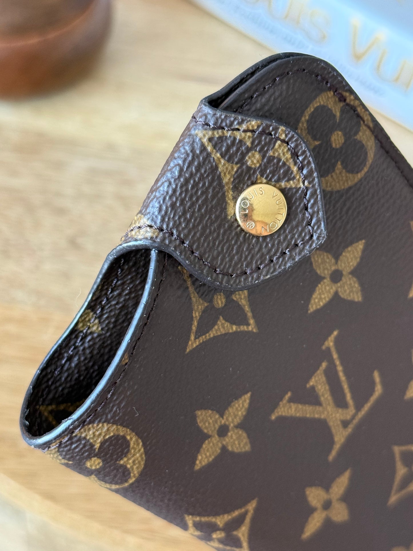 LV Etui MM sunglasses case