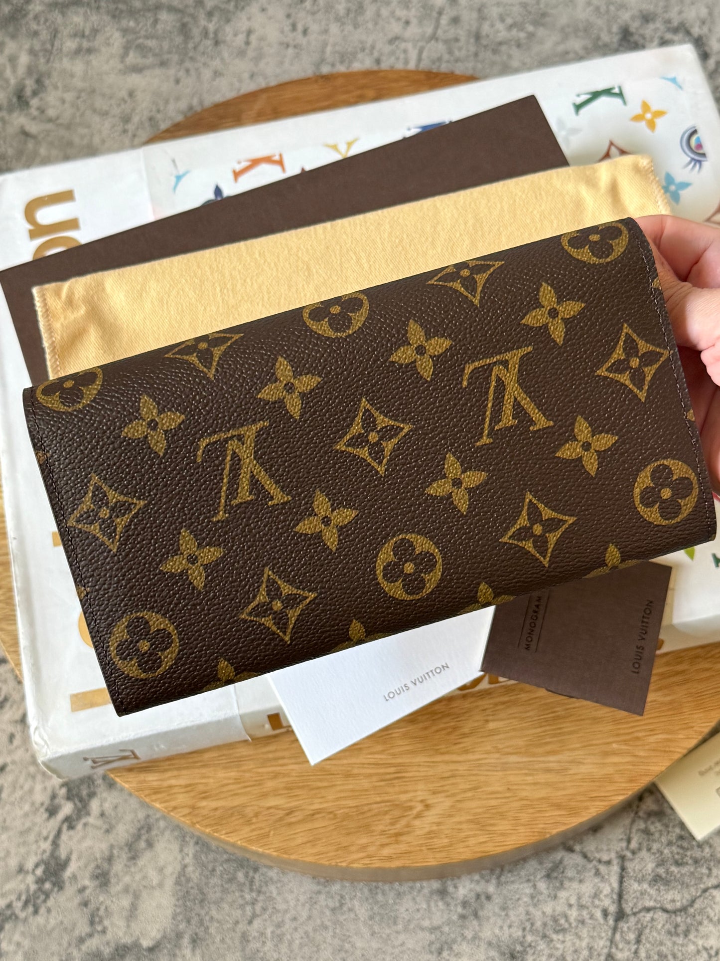 LV Sarah Wallet Fleuri