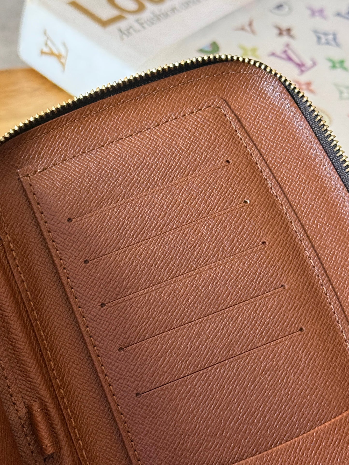 LV Geode Wallet