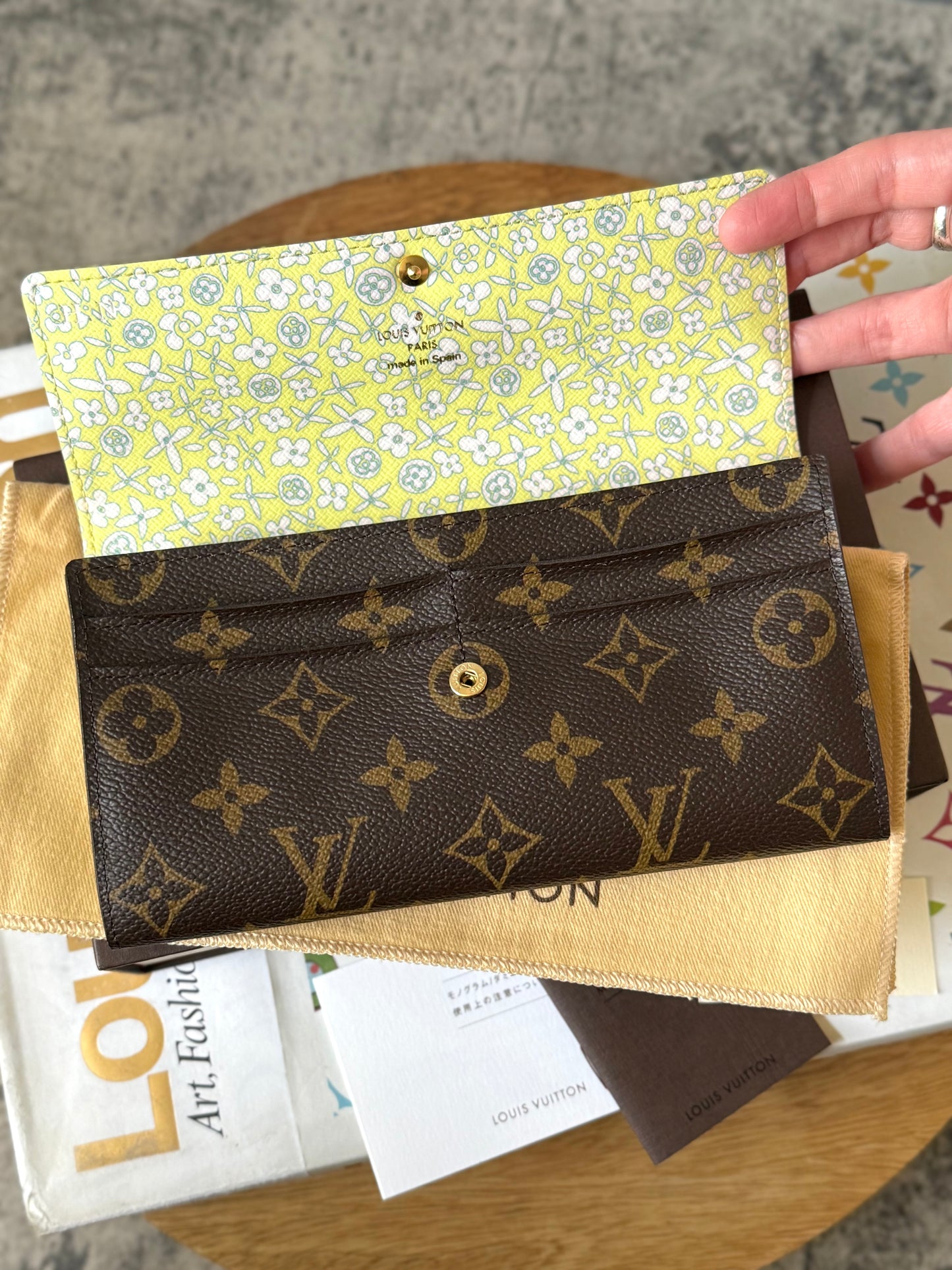 LV Sarah Wallet Fleuri