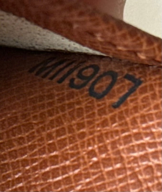 LV Bifold Wallet/Checkbook