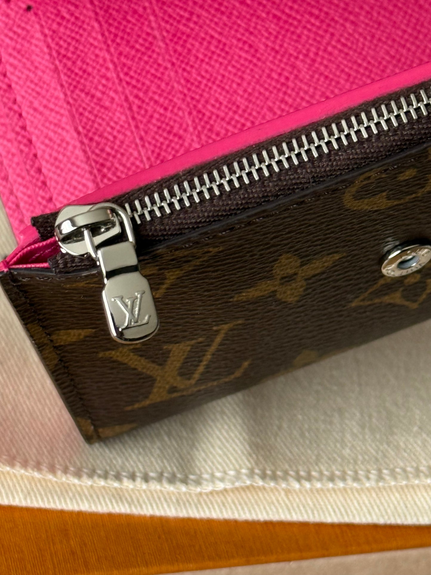 LV Victorine wallet pink