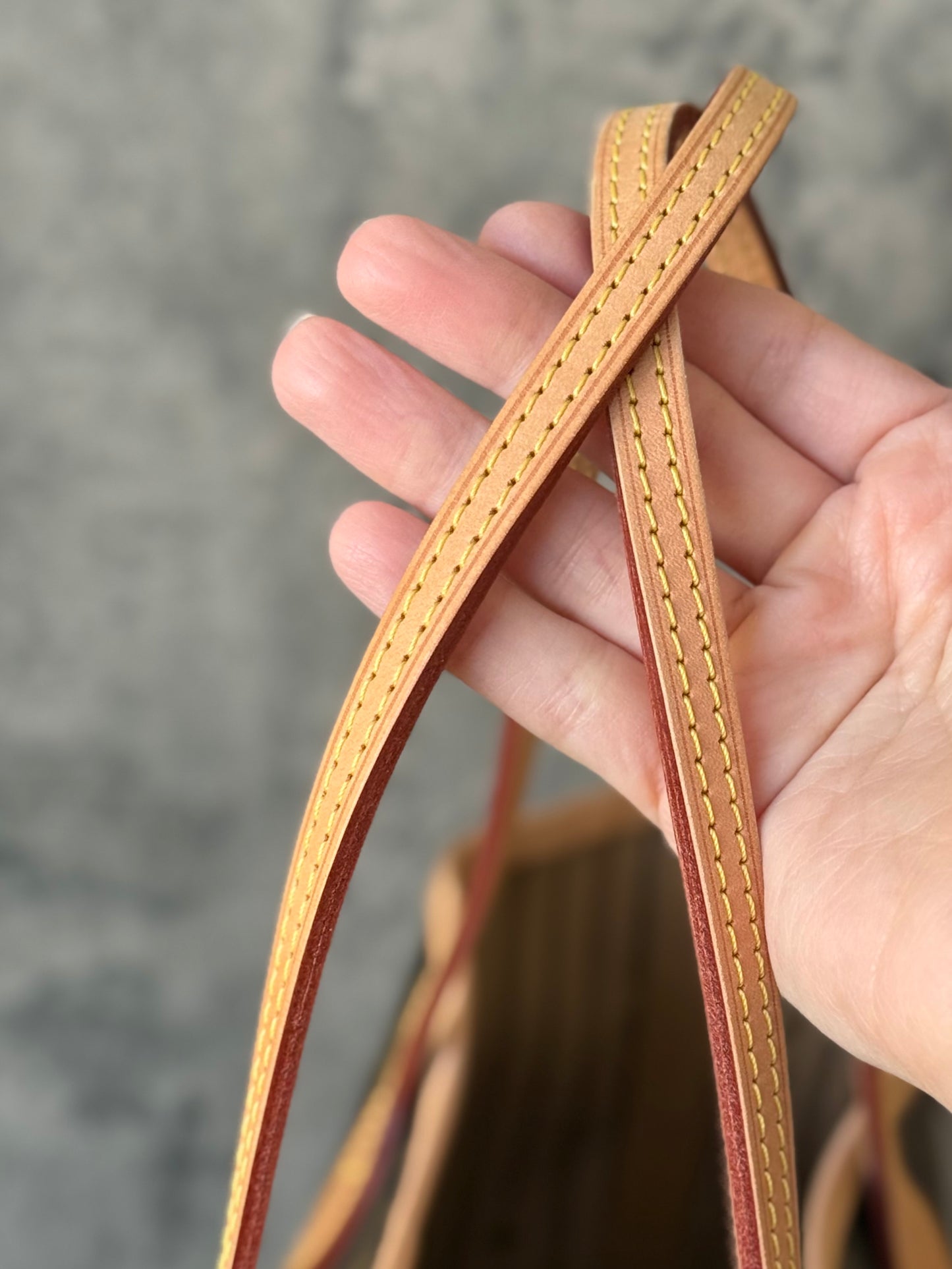 LV Neverfull MM Beige