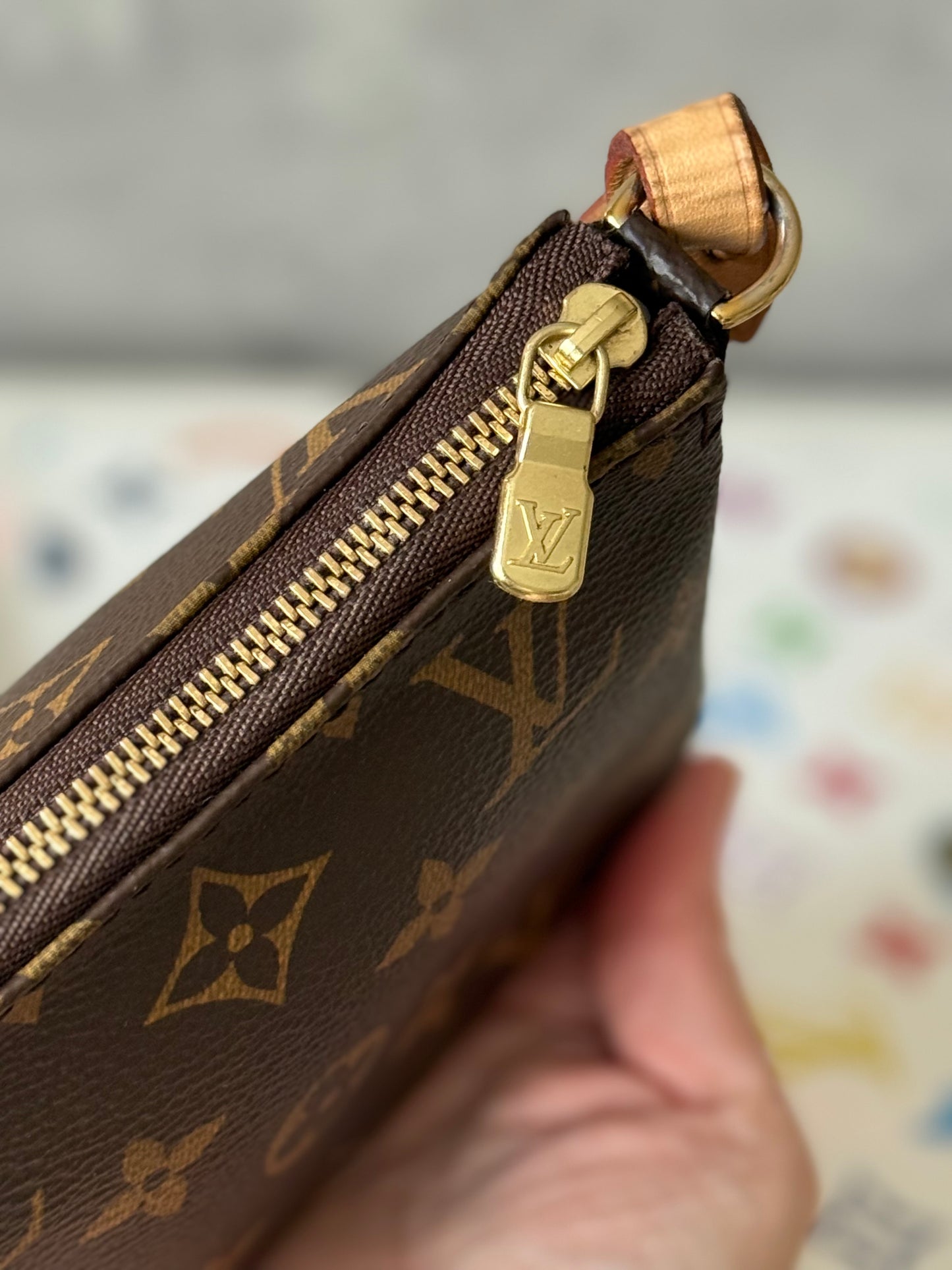 LV Pochette Accesoires NM