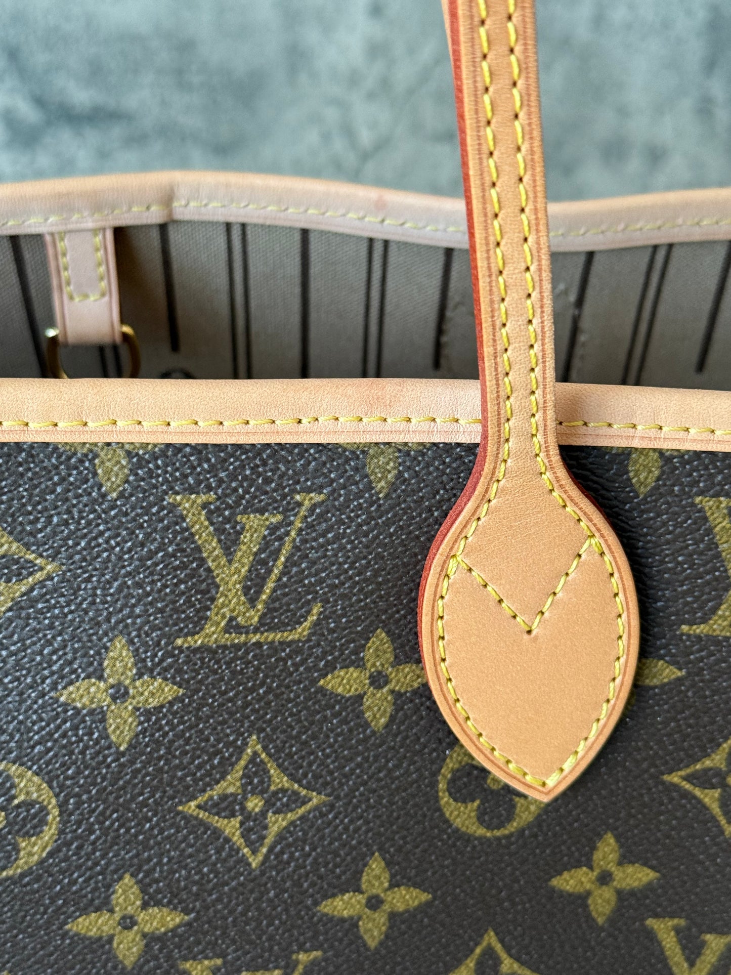 LV Neverfull MM Beige