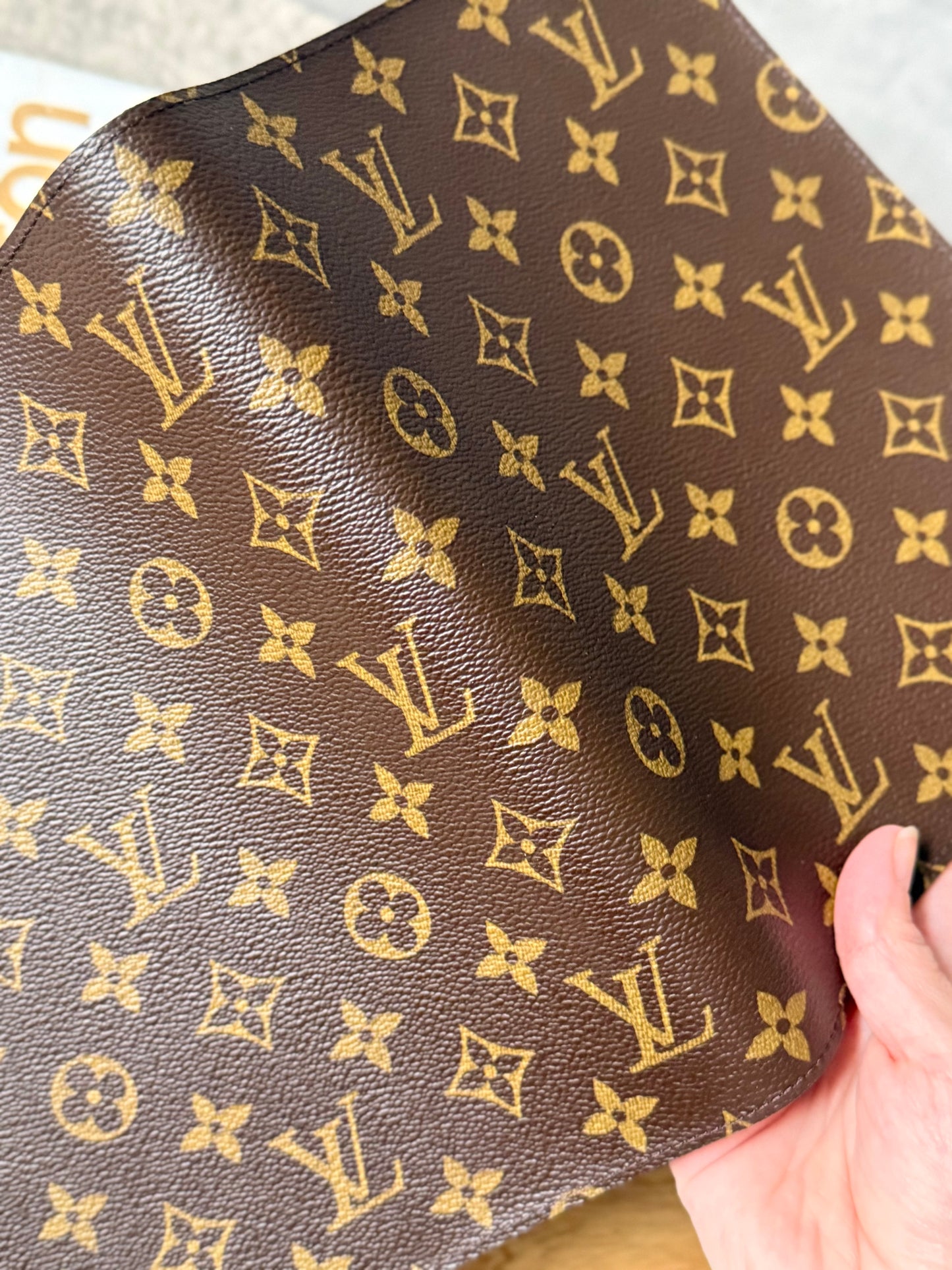 LV Desk Agenda (Old Model)