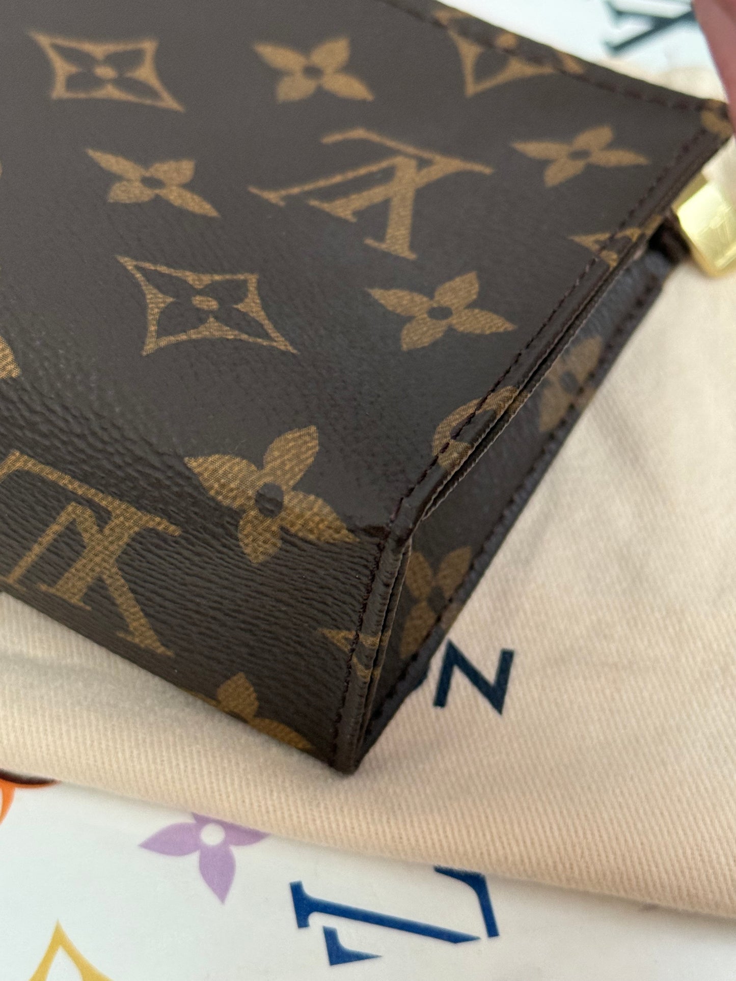 LV Toiletry 15 Monogram