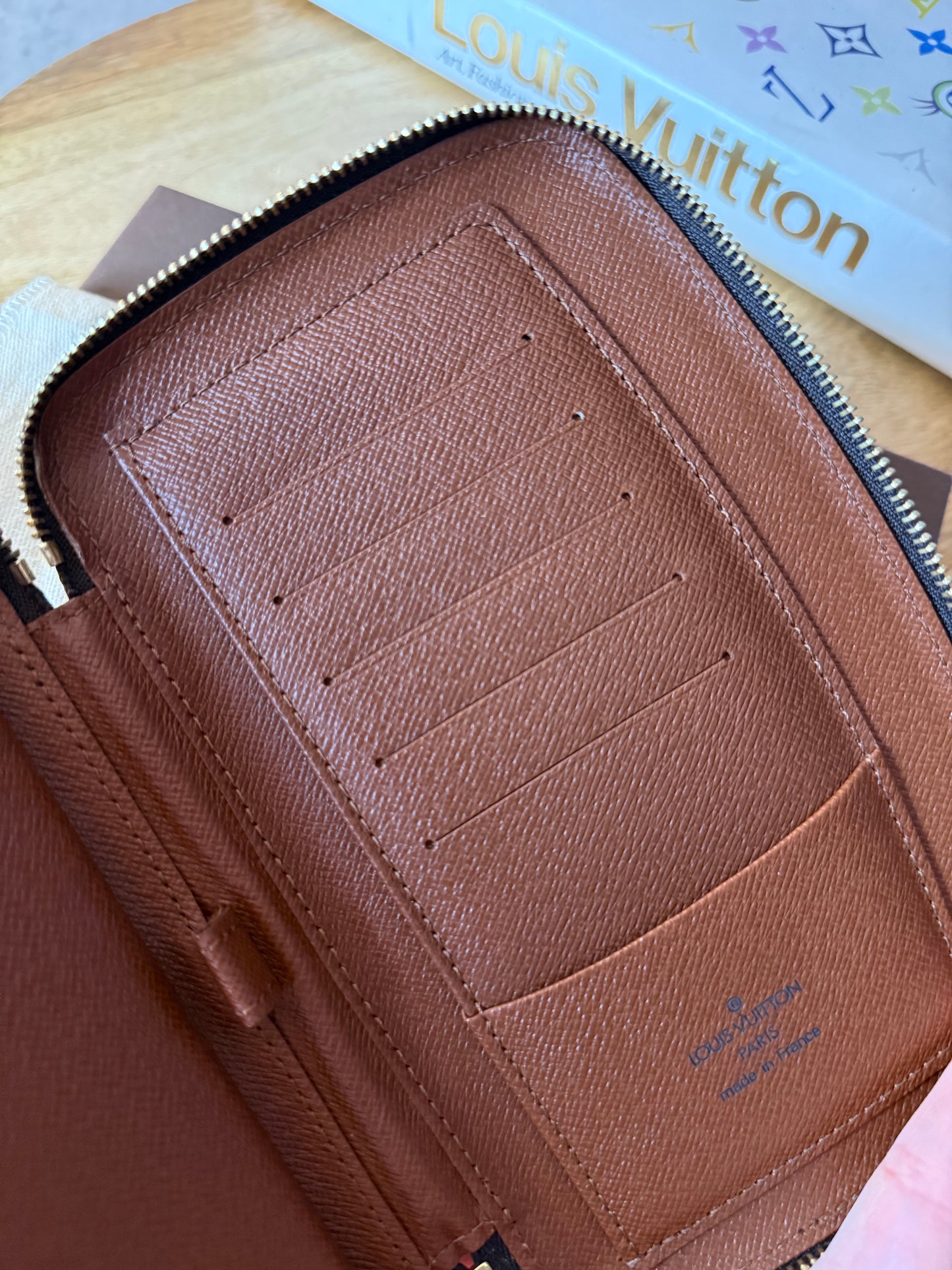 LV Geode Wallet