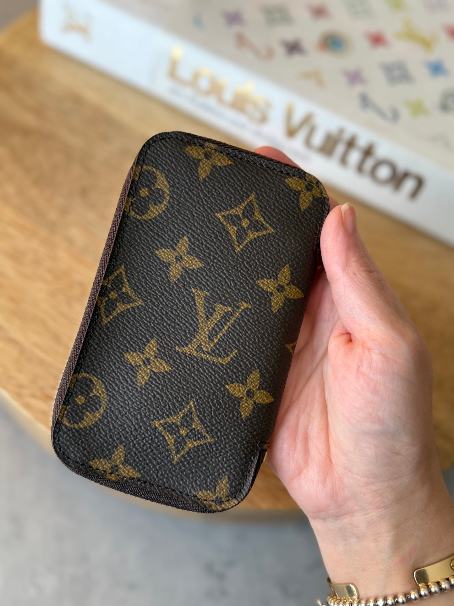 LV Zip Around 6 Key Pouch