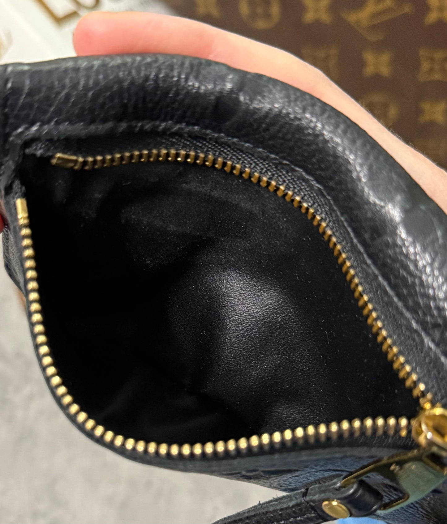 LV Empreinte Noir Key Pouch