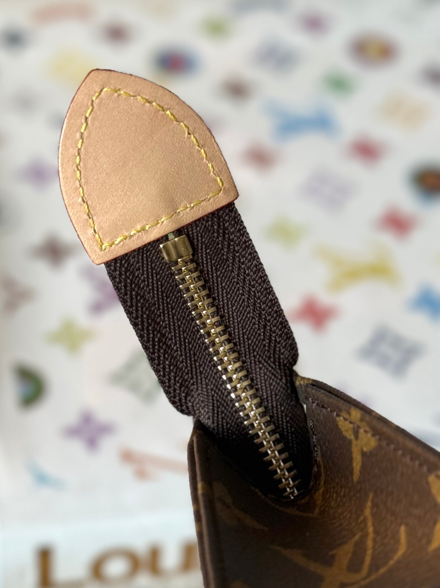 LV Toiletry 15
