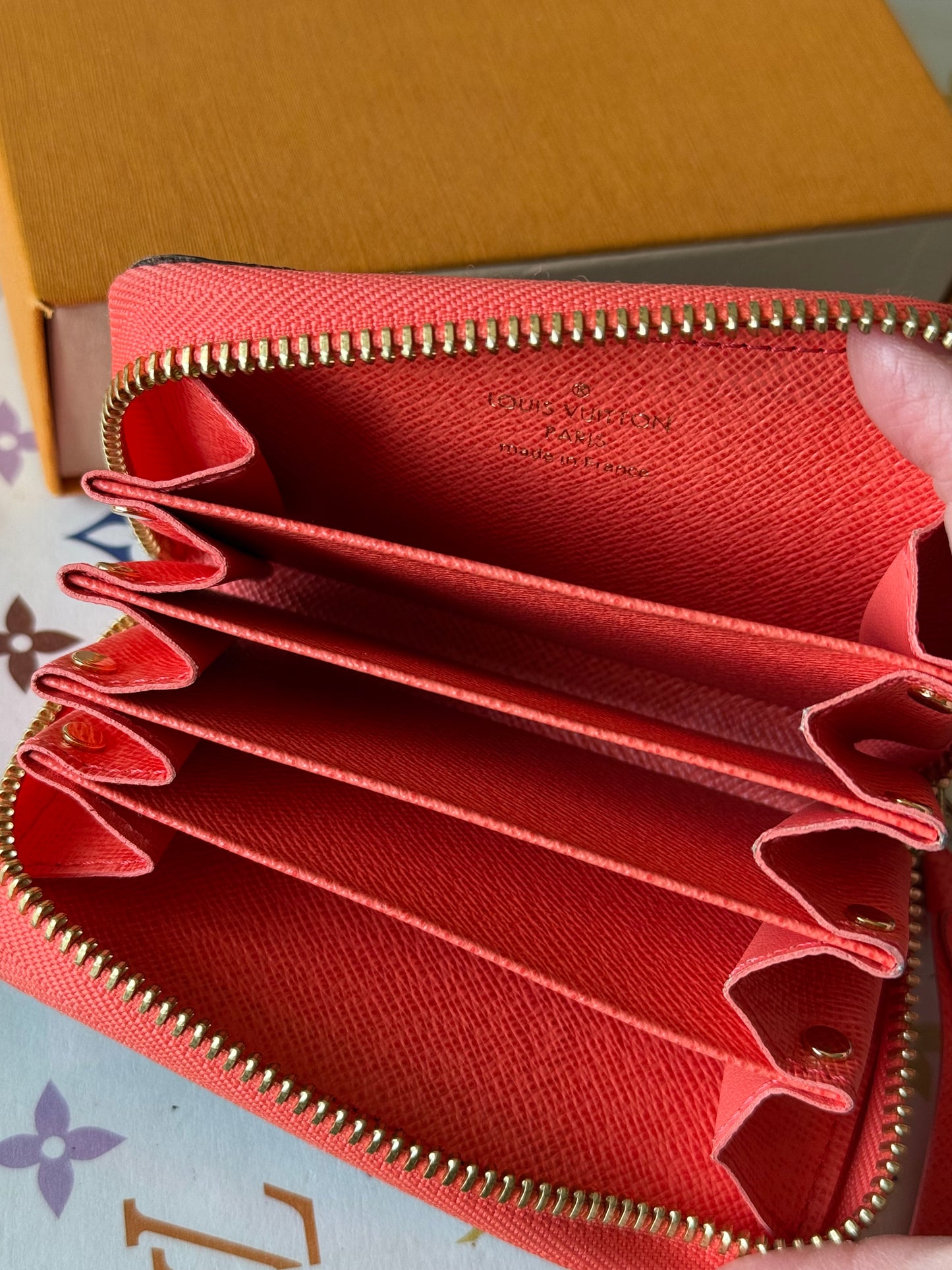 LV Multicartes Poppy Card holder