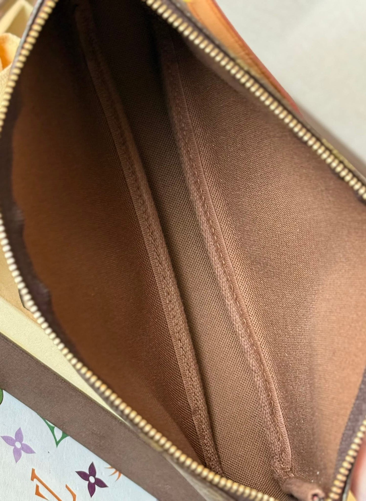 LV Pochette Accesoires Cerise