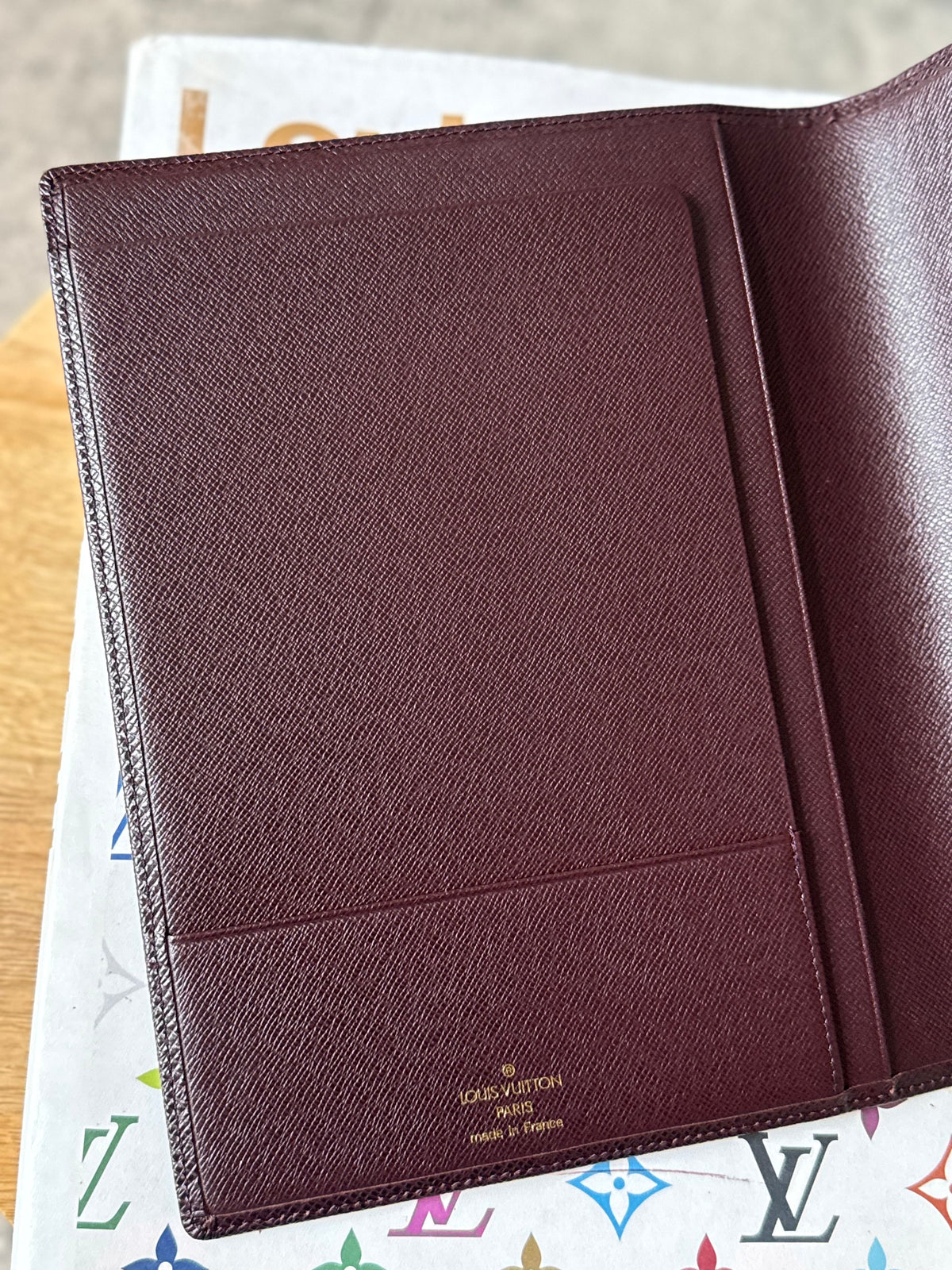 LV Desk Agenda Taiga Mahogany