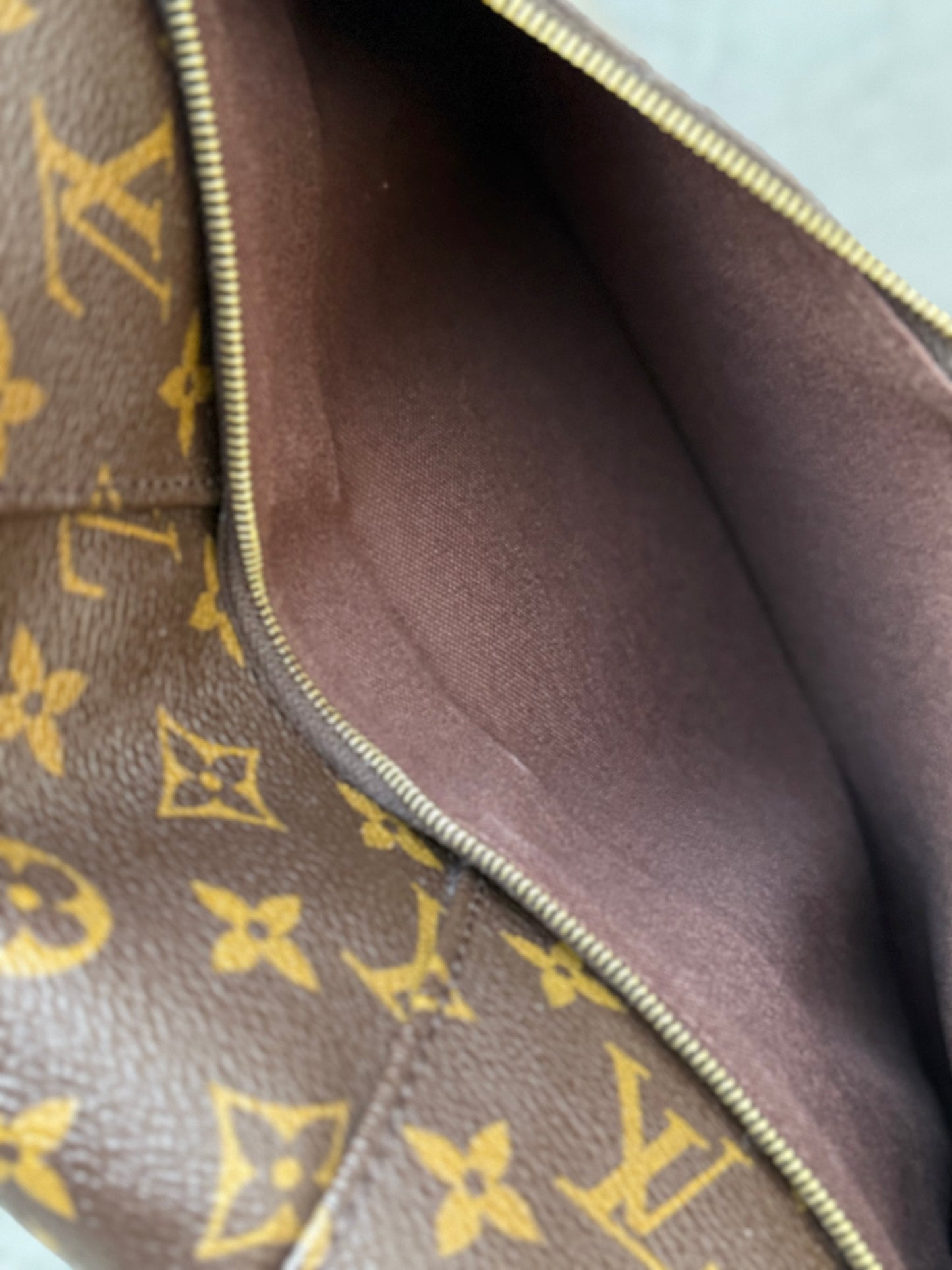 LV Menilmontant MM