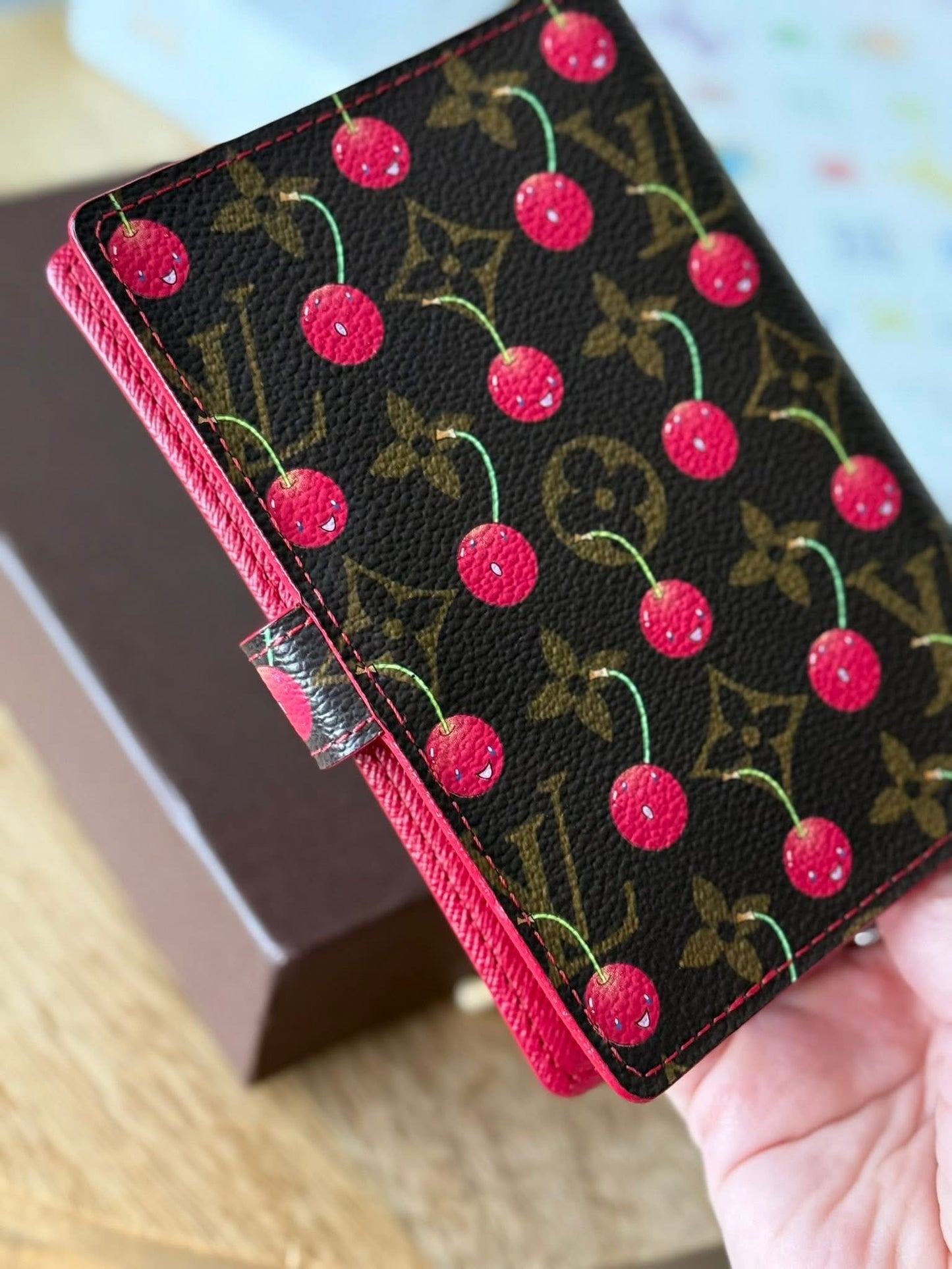 LV Agenda PM Cerise Limited Ed.