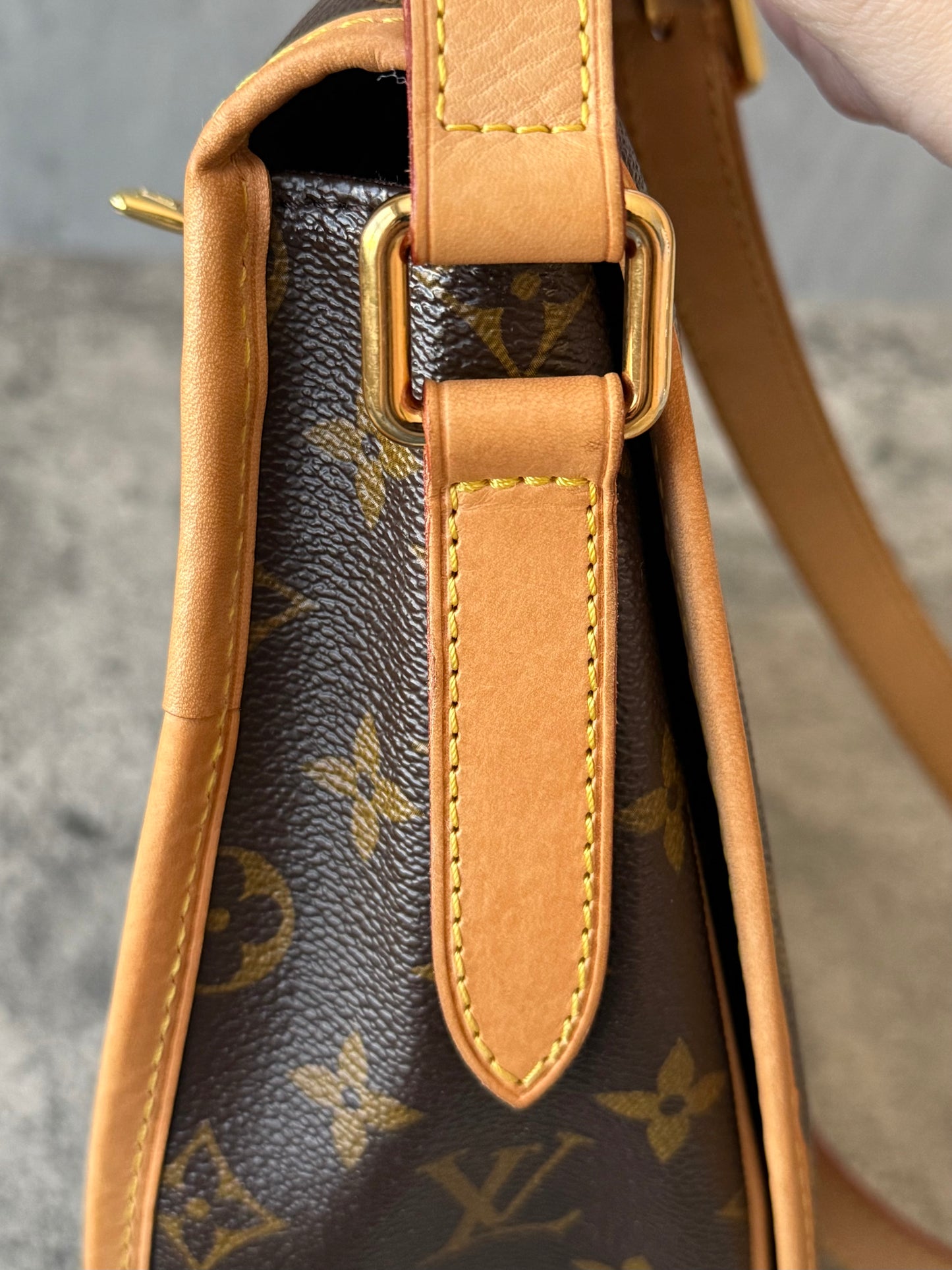 LV Menilmontant MM