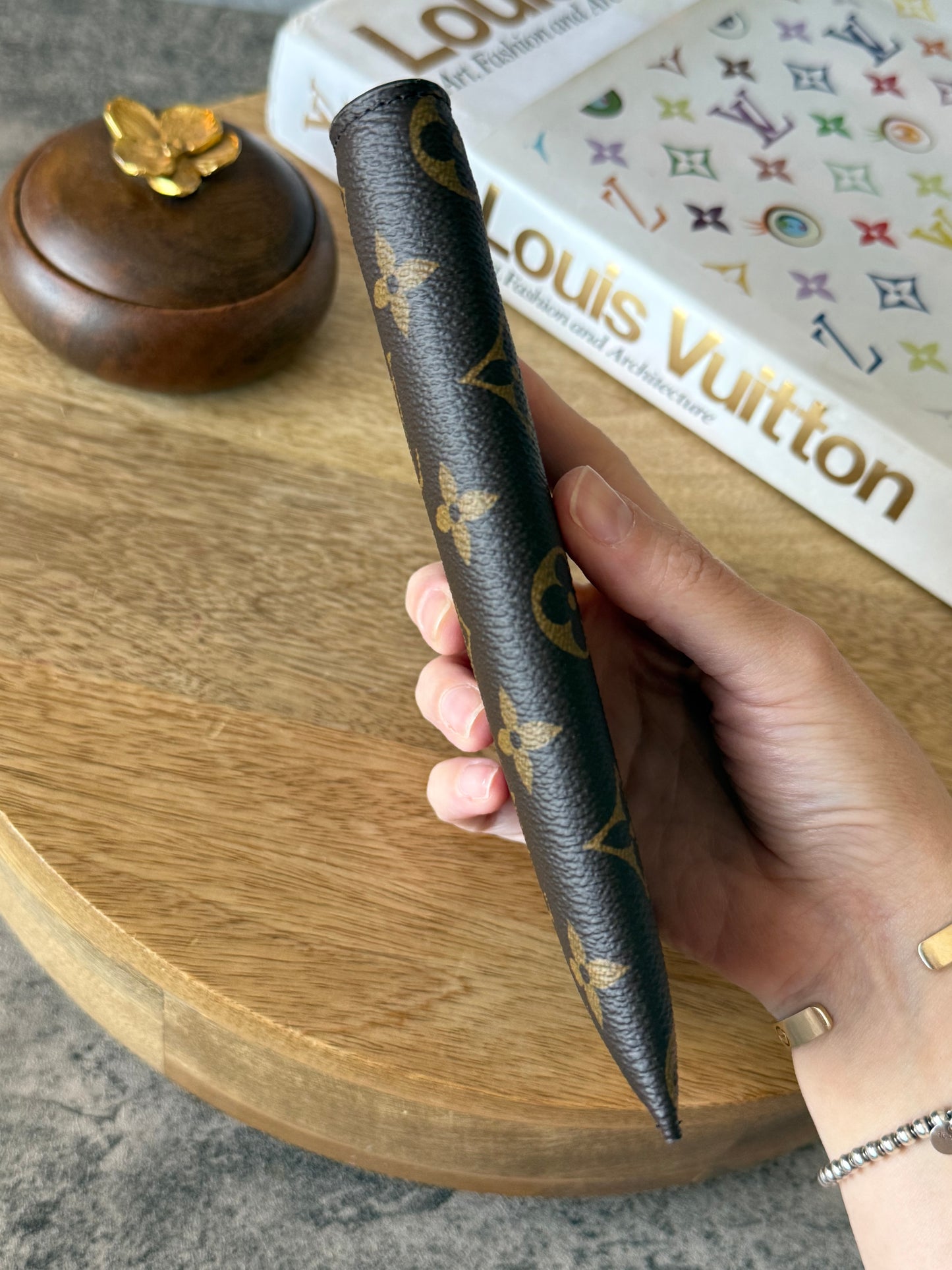 LV Etui MM sunglasses case