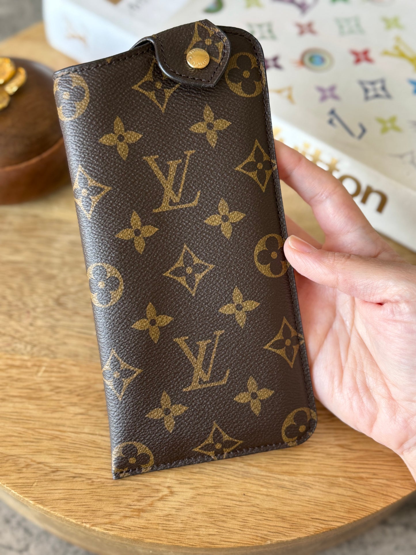 LV Etui MM sunglasses case