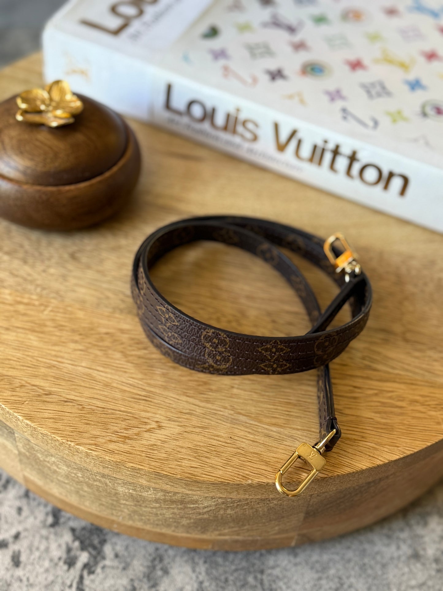 LV Thin crossbody mono strap.