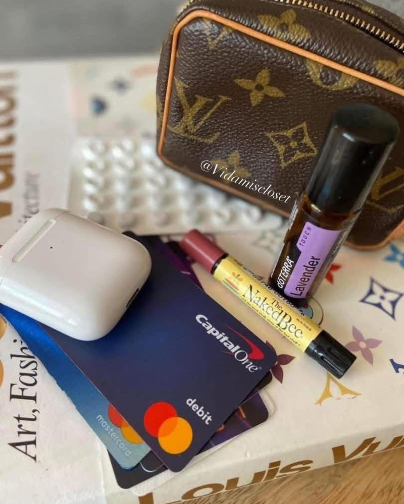LV Wapity Pouch