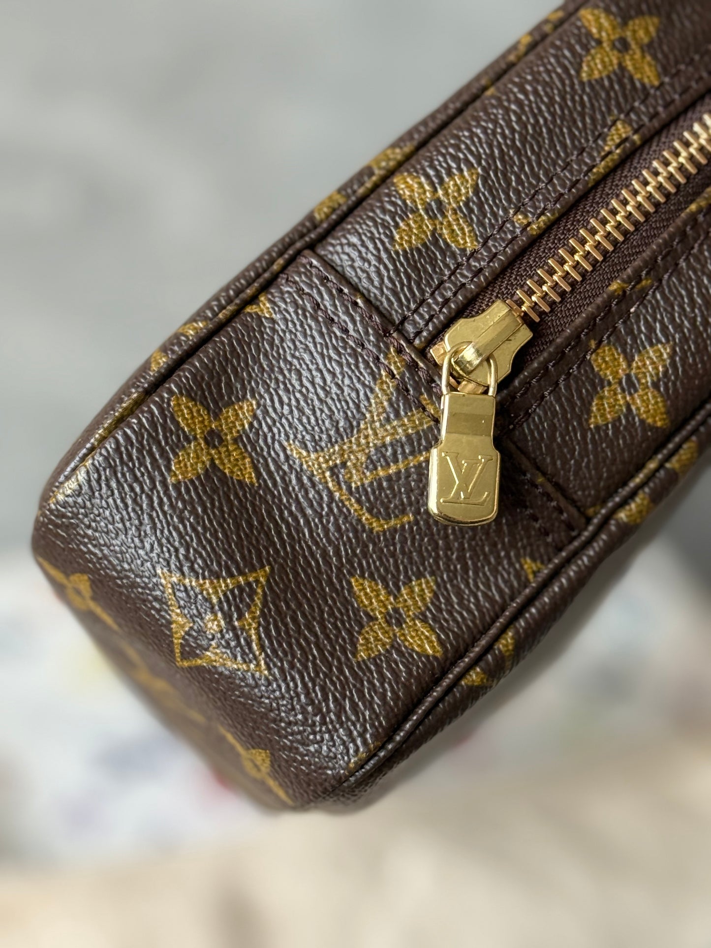 LV Trousse 23 (Newer Model)