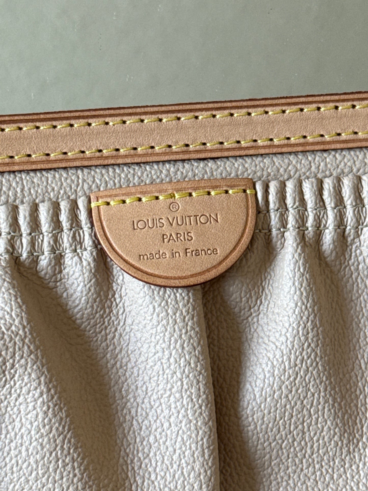 LV Nice Vanity Train Case