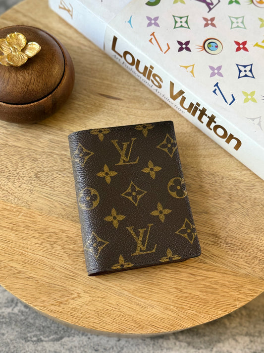LV Trifold monogram wallet